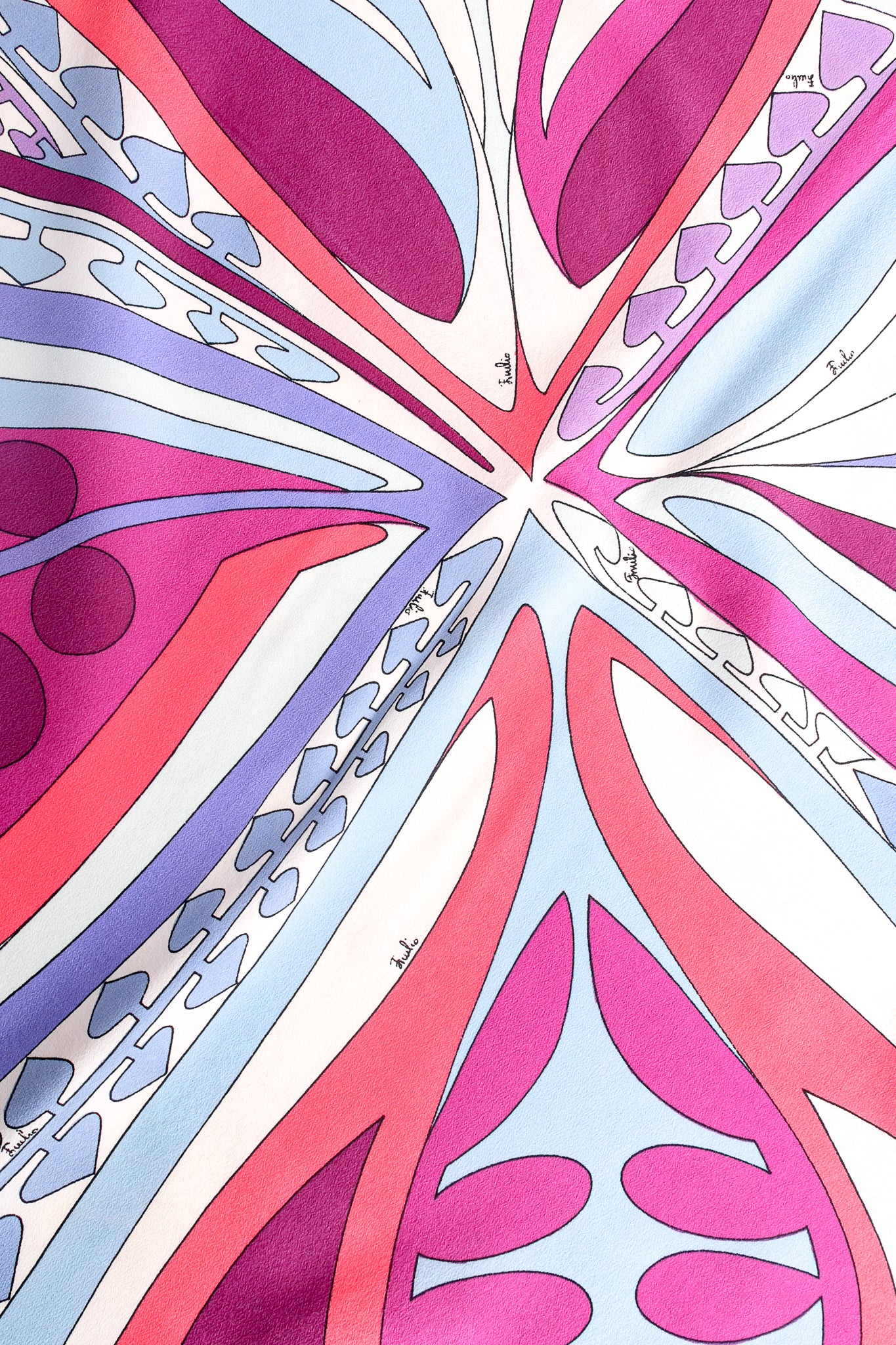 Psychedelic Floral Leaf Print Scarf - Image 4