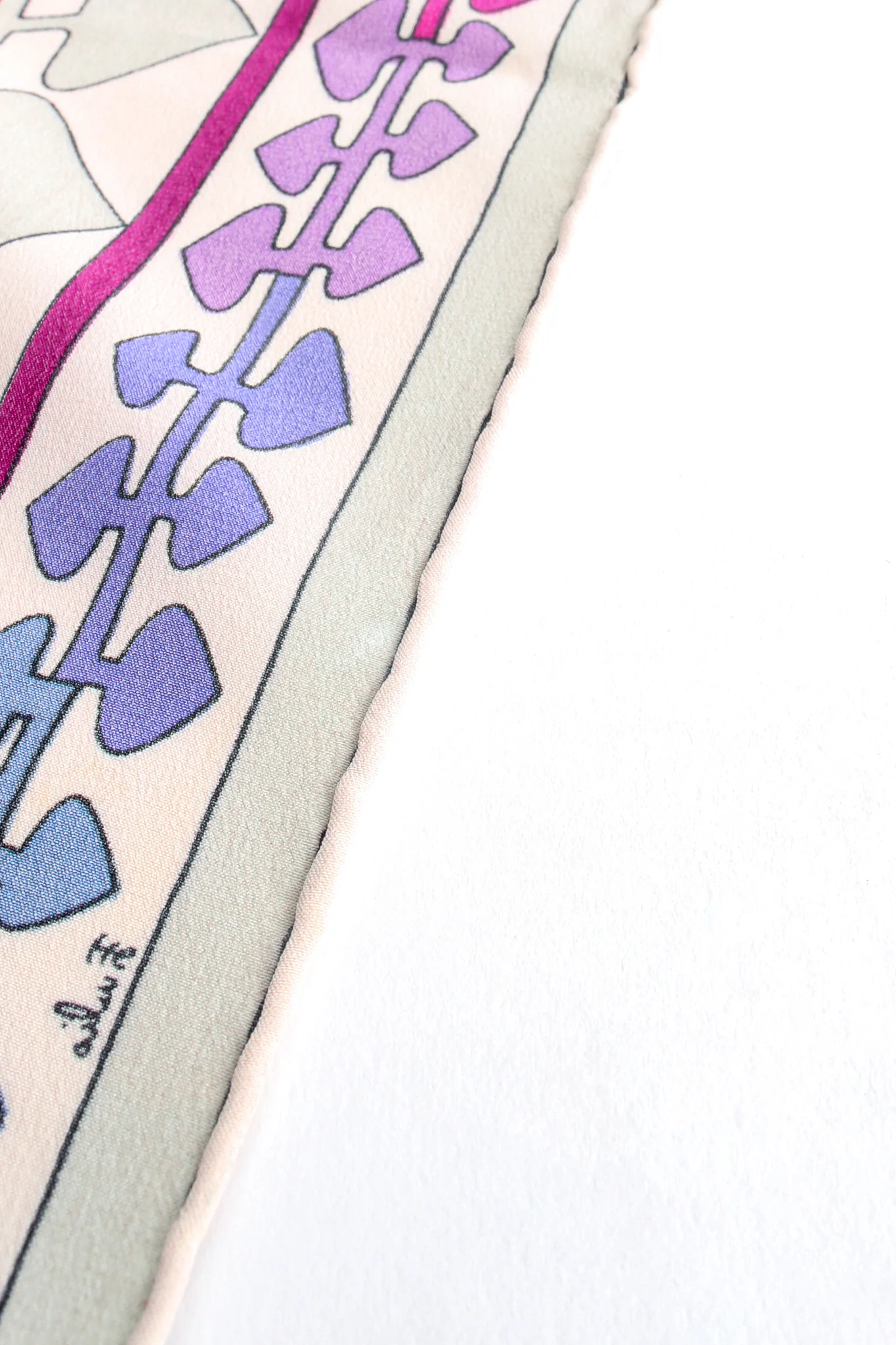 Psychedelic Floral Leaf Print Scarf - Image 7
