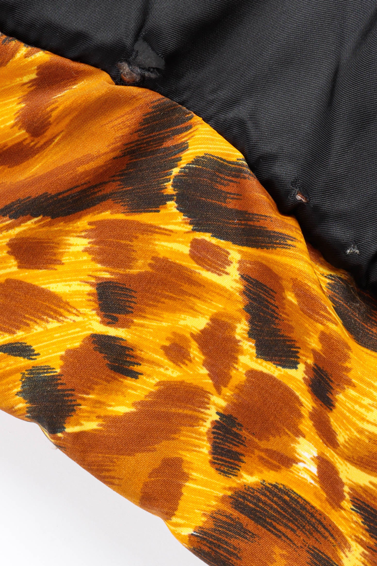 Puffy Leopard Crop Jacket - Image 10