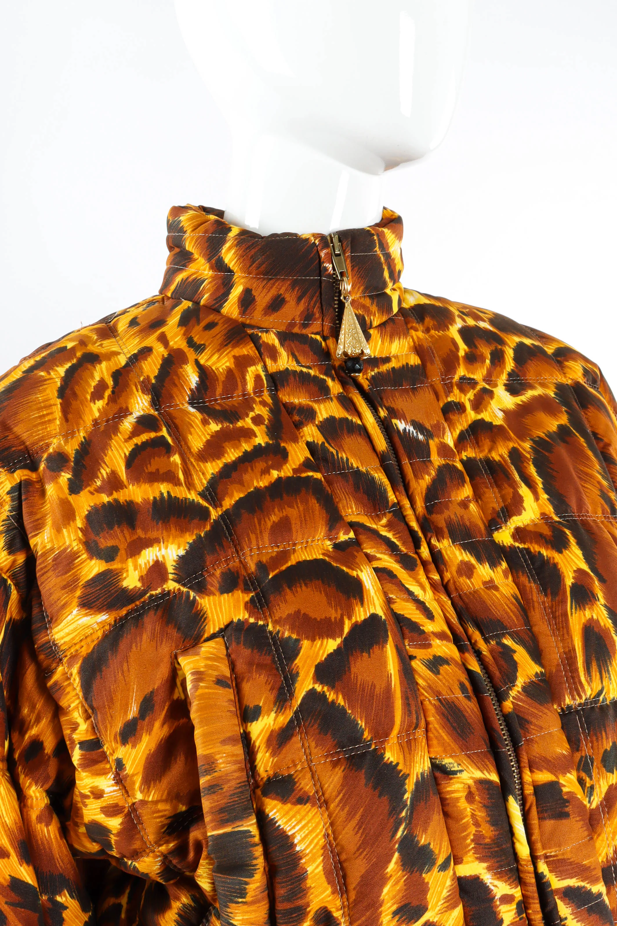Puffy Leopard Crop Jacket - Image 5