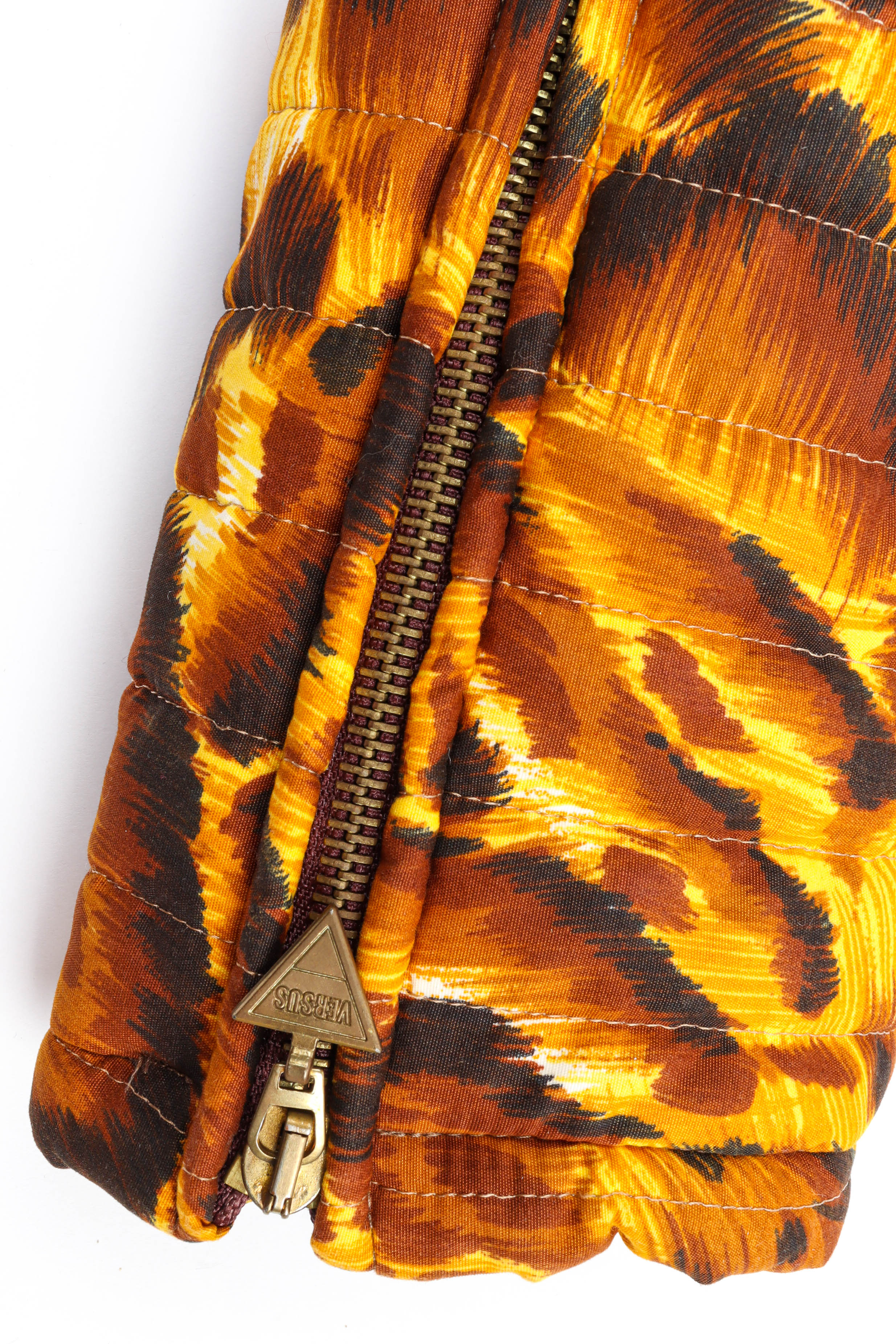 Puffy Leopard Crop Jacket - Image 7