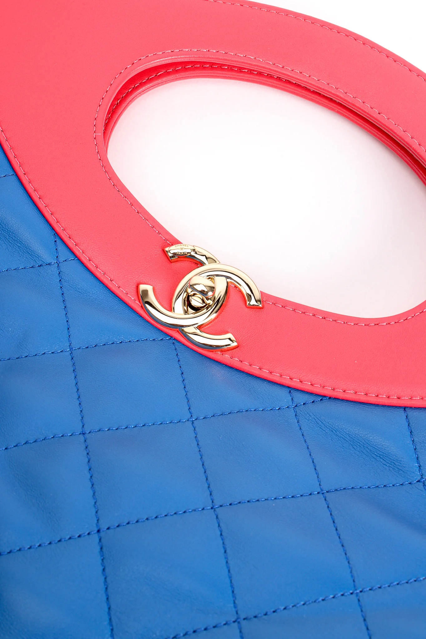 2018 A/W Quilted Colorblock Clutch Tote - Image 11