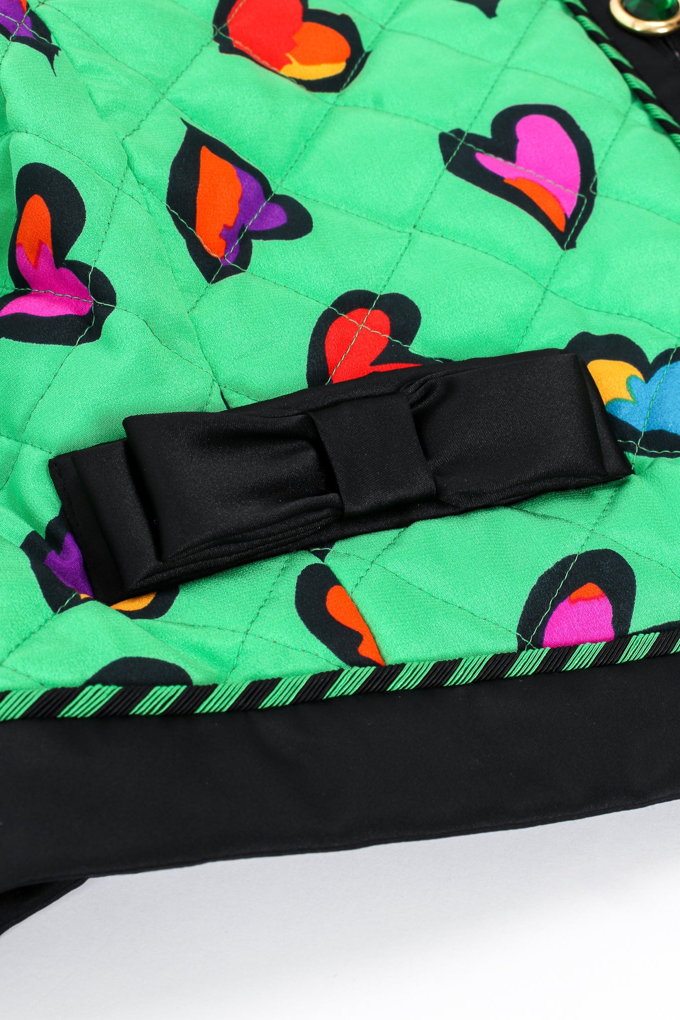 Quilted Graffiti Heart Print Jacket - Image 18
