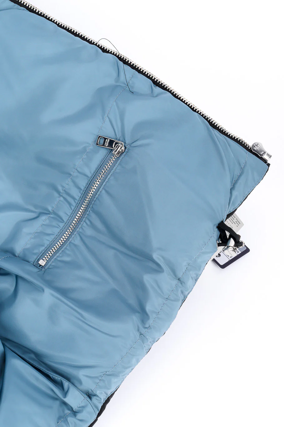 Re-Nylon Cropped Puffer Vest - Image 9