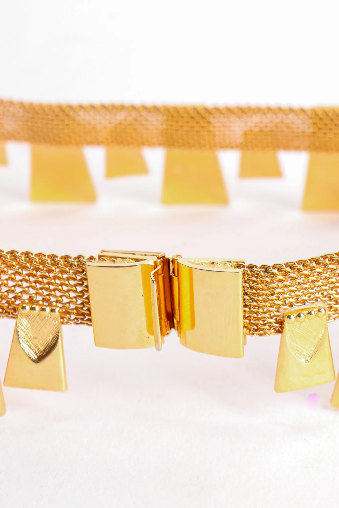 Rectangle Burst Mesh Collar - Image 9
