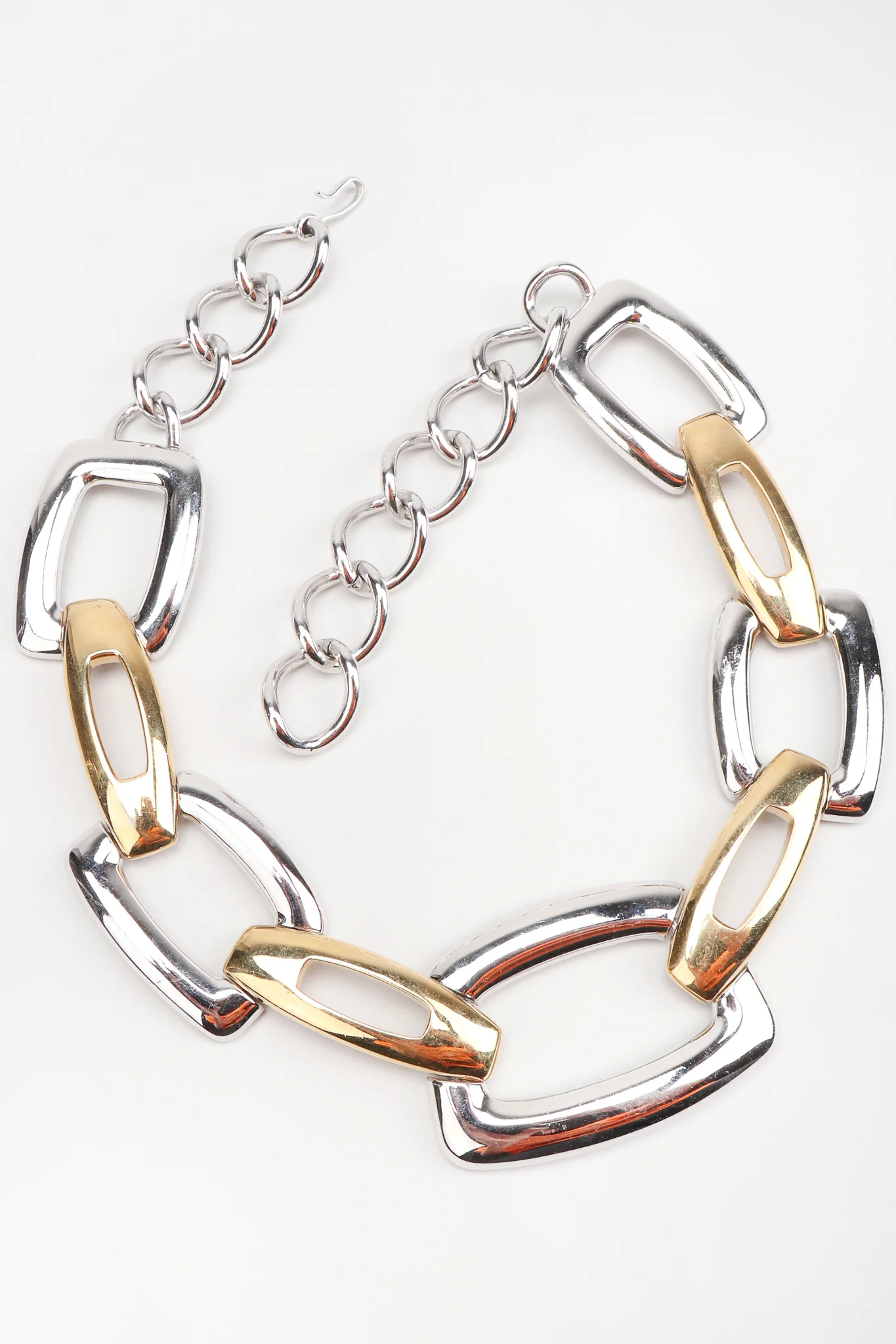 Rectangle Link Collar Necklace - Image 5