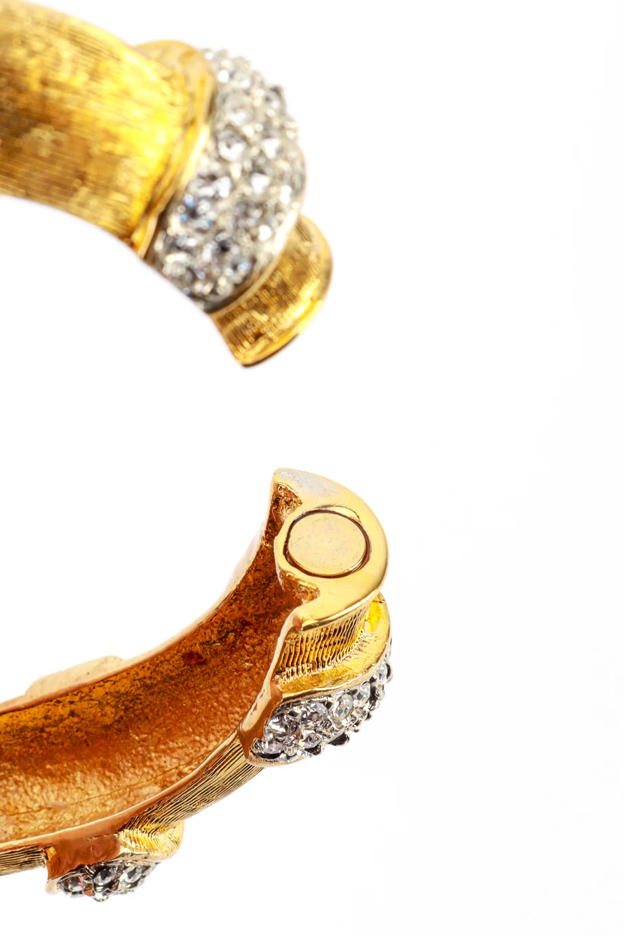 Rhinestone Ribbed Bangle - Image 6