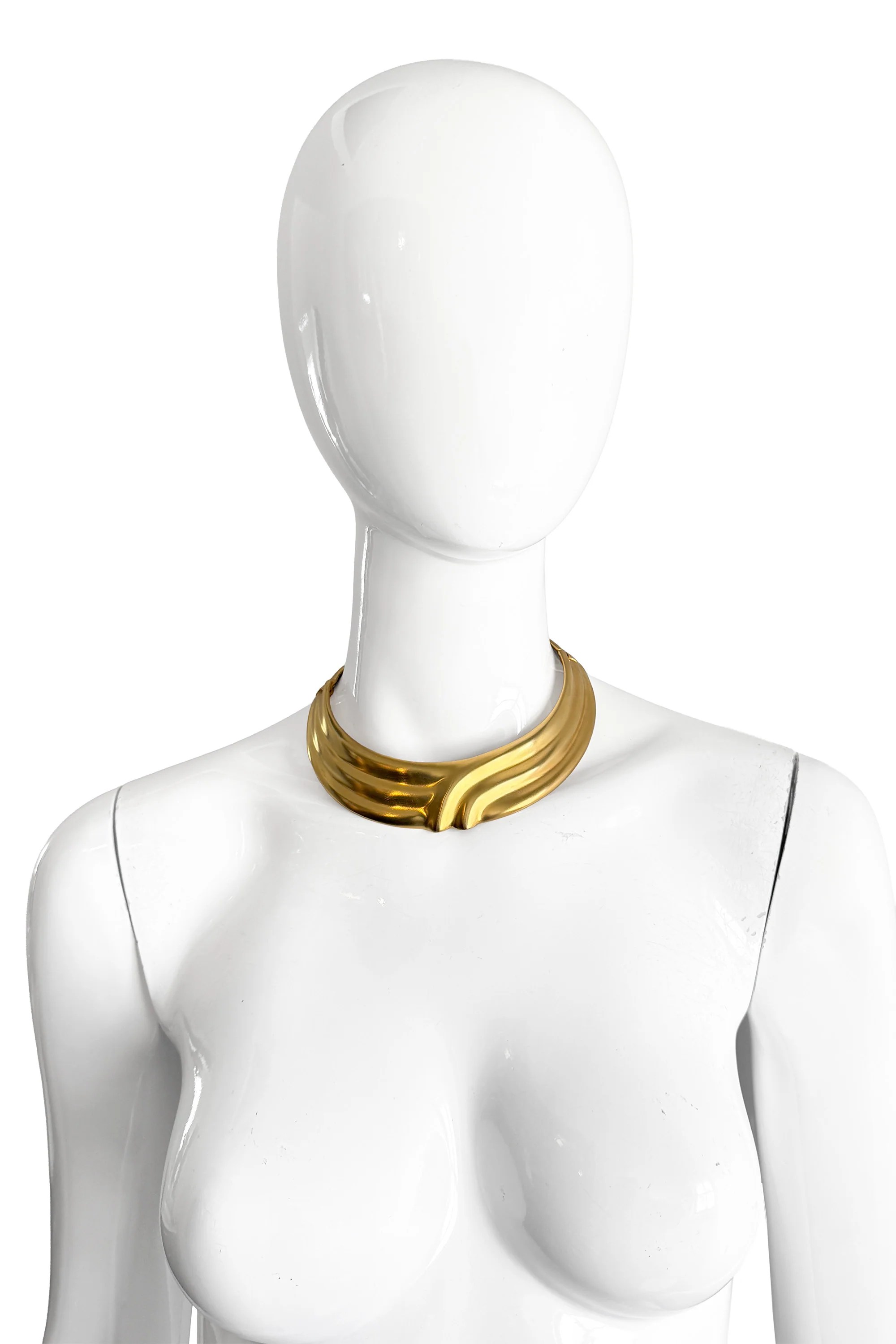 Ribbed Crescent Collar Necklace - Image 2