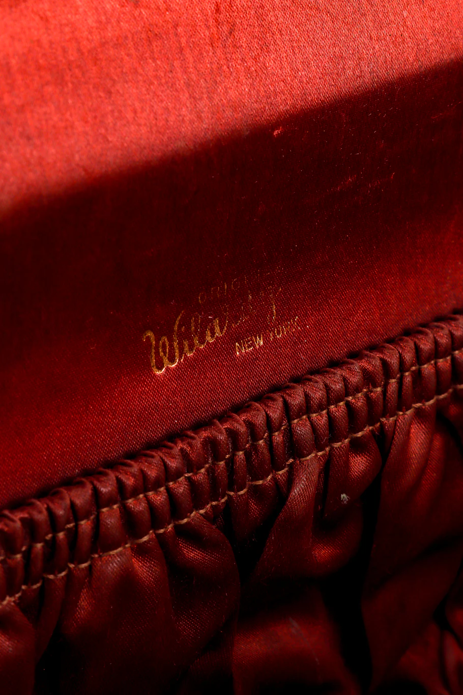 Ribbed Pearlescent Lucite Case Bag - Image 9