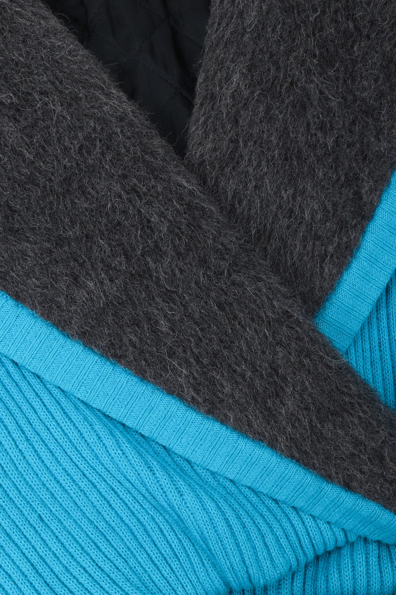 Ribbed Sweater Jacket - Image 17