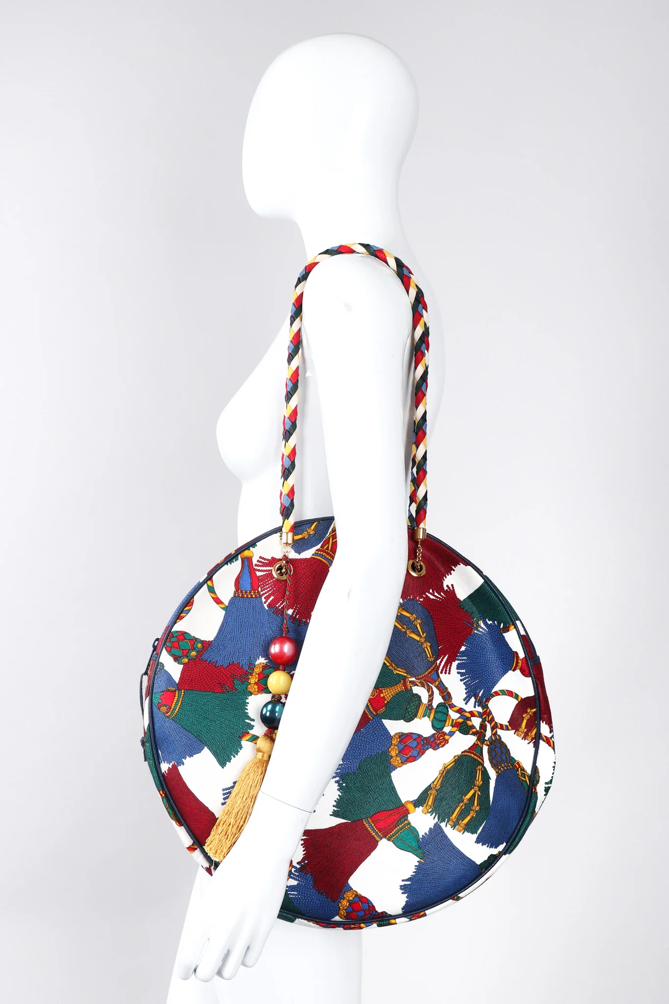 Round Tassel Bag - Image 15