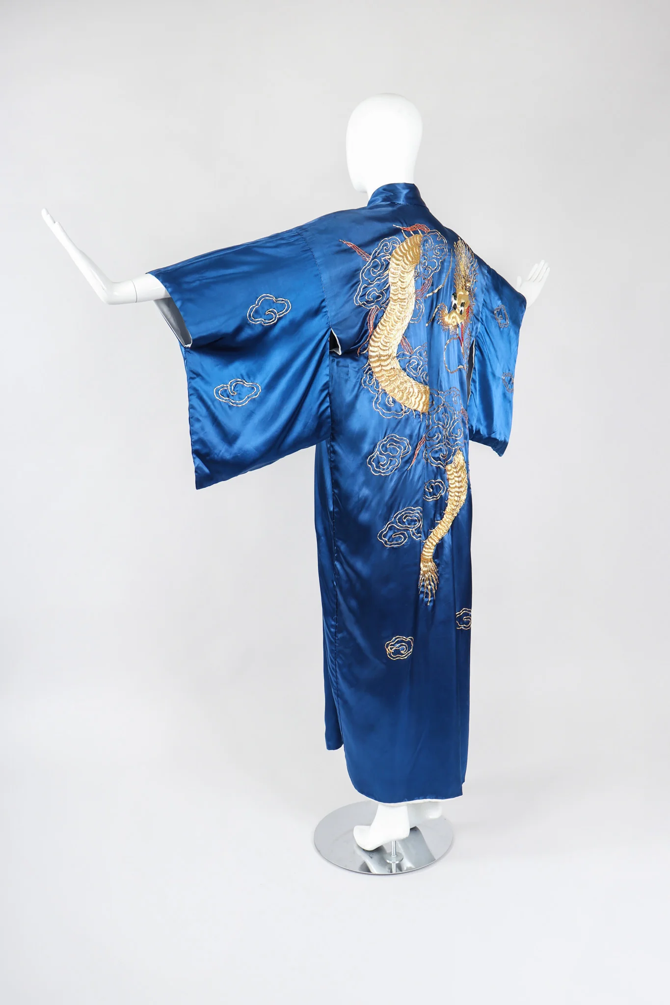 Royal Dragon Kimono - Image 2