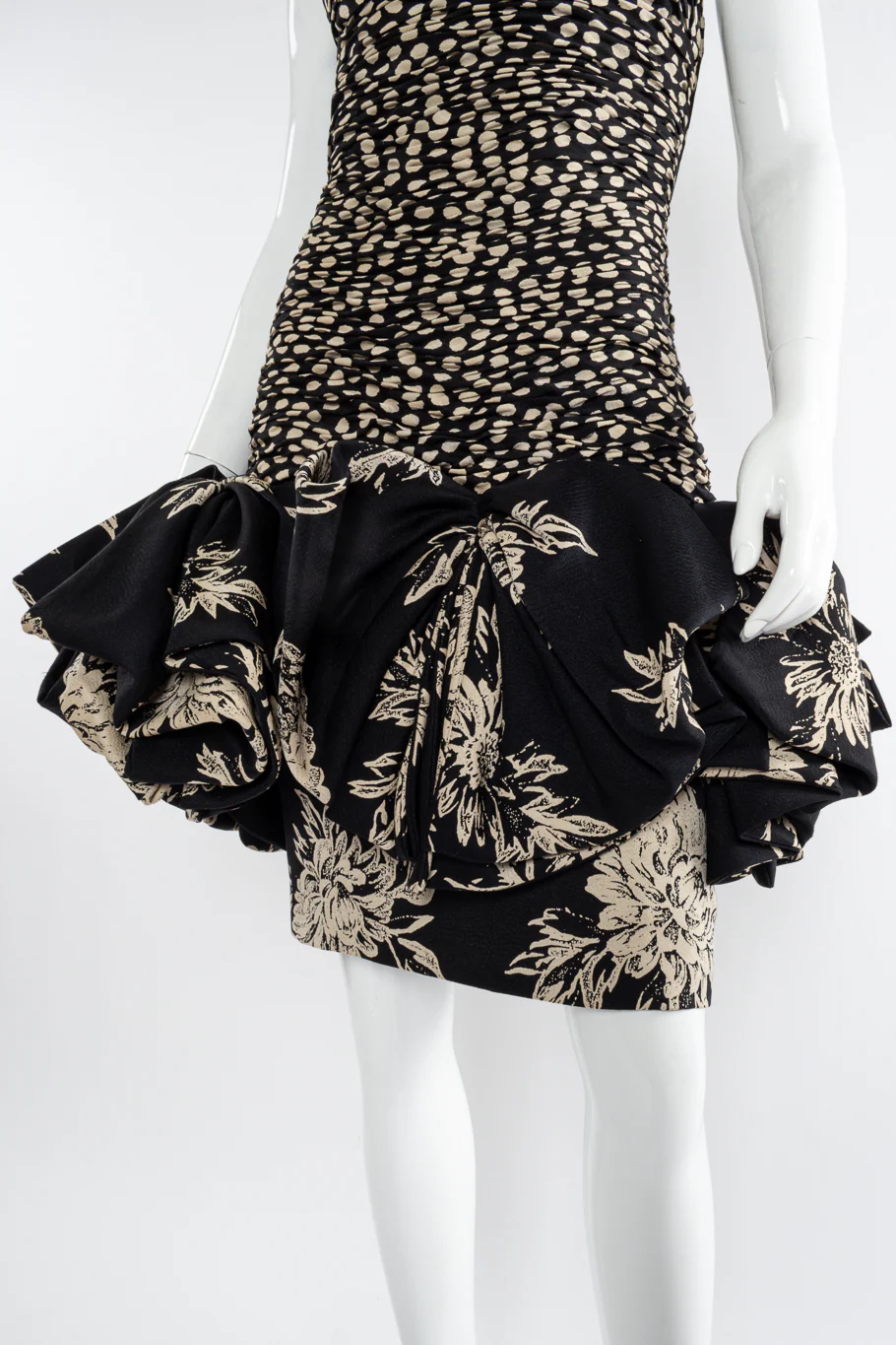 Ruched Spot Flounce Dress - Image 4