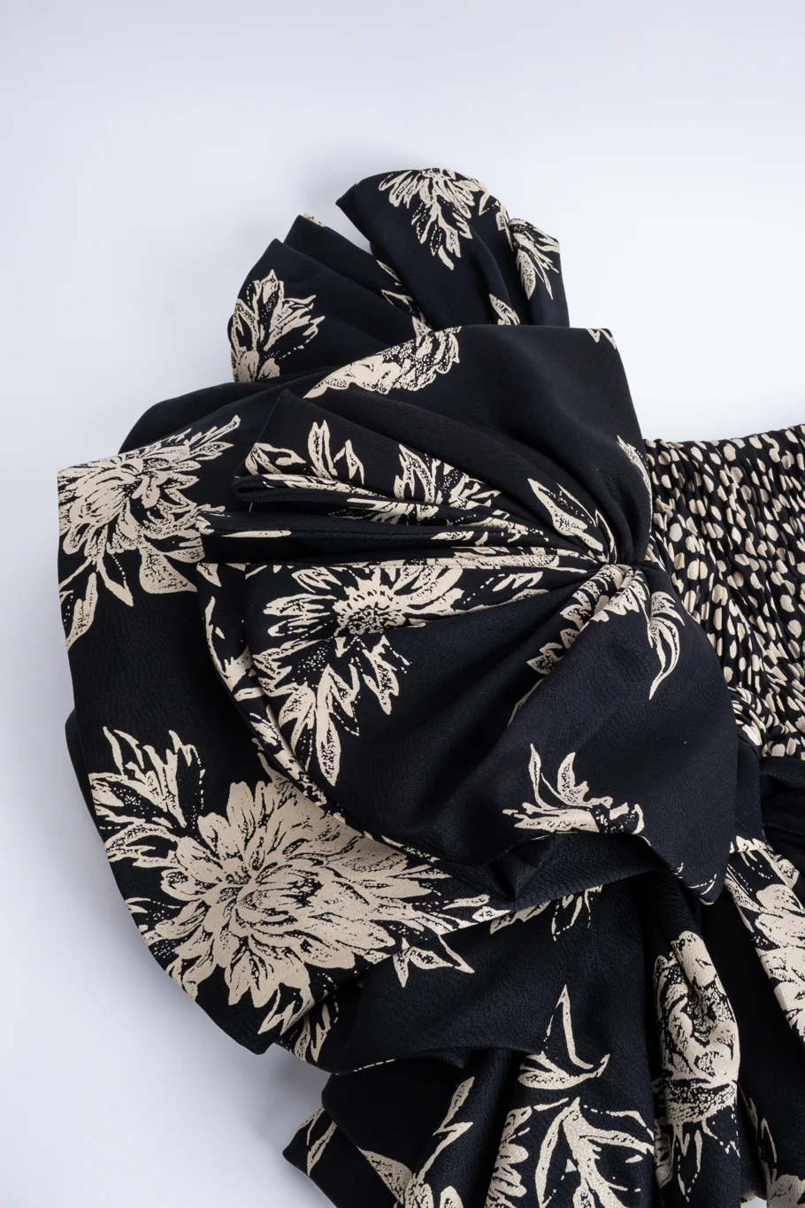 Ruched Spot Flounce Dress - Image 7