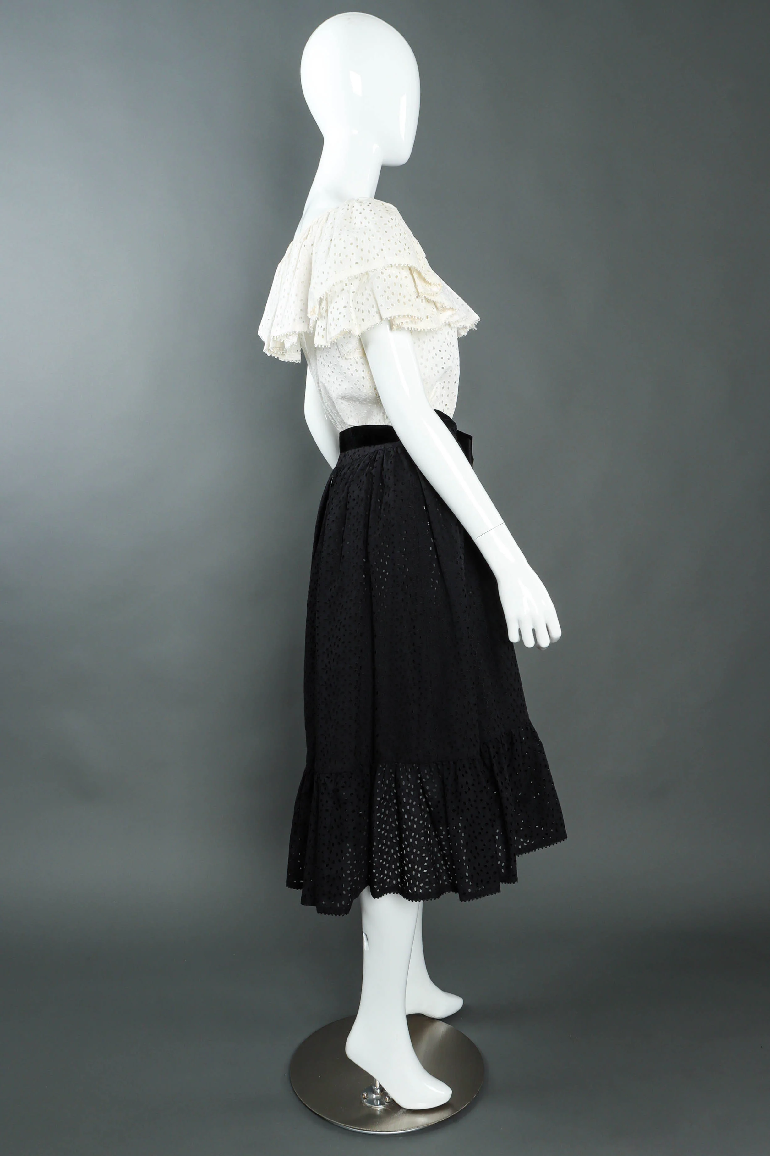 Ruffle Eyelet Asymmetrical Skirt Set - Image 3