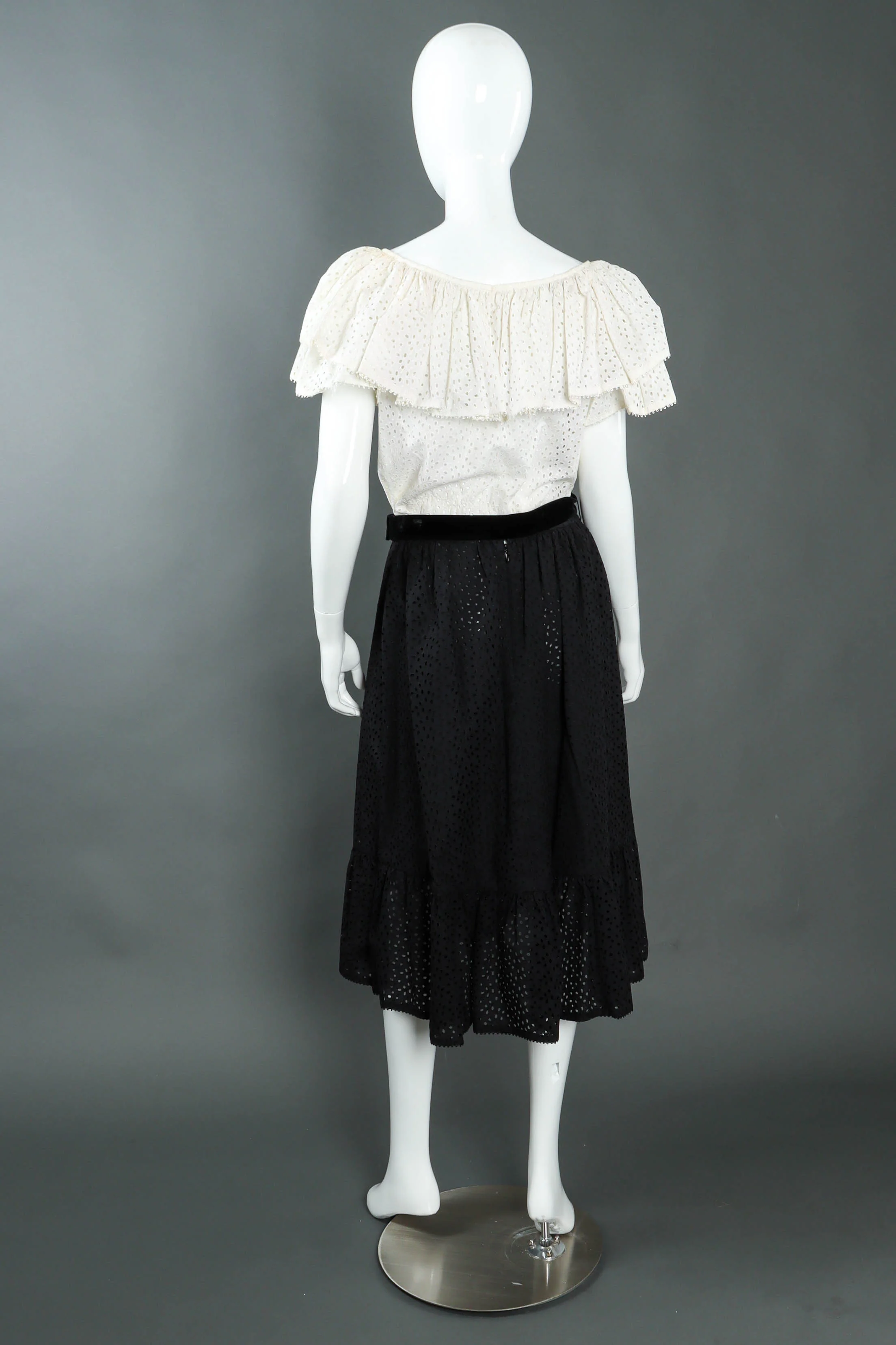 Ruffle Eyelet Asymmetrical Skirt Set - Image 4