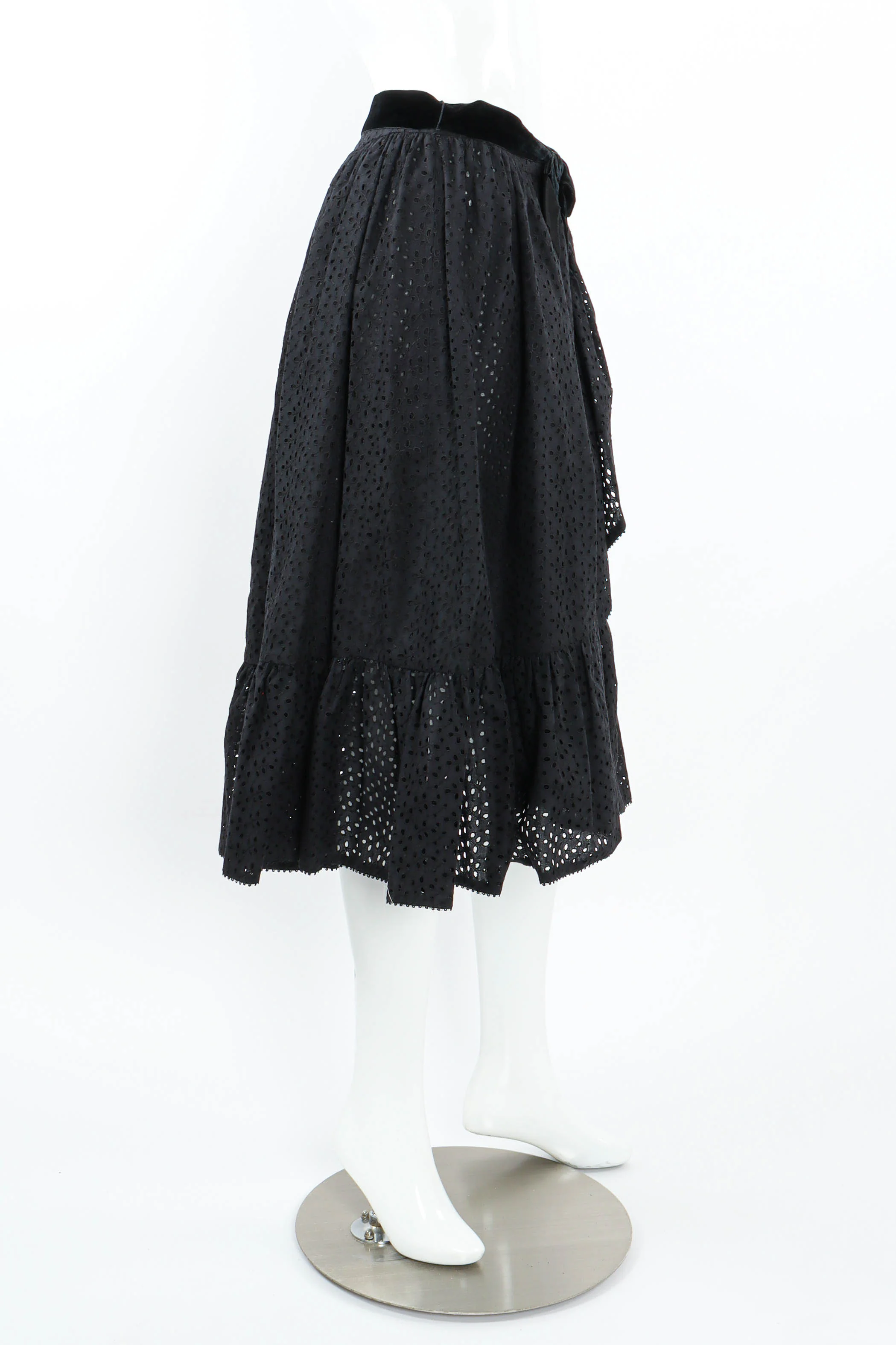 Ruffle Eyelet Asymmetrical Skirt Set - Image 9
