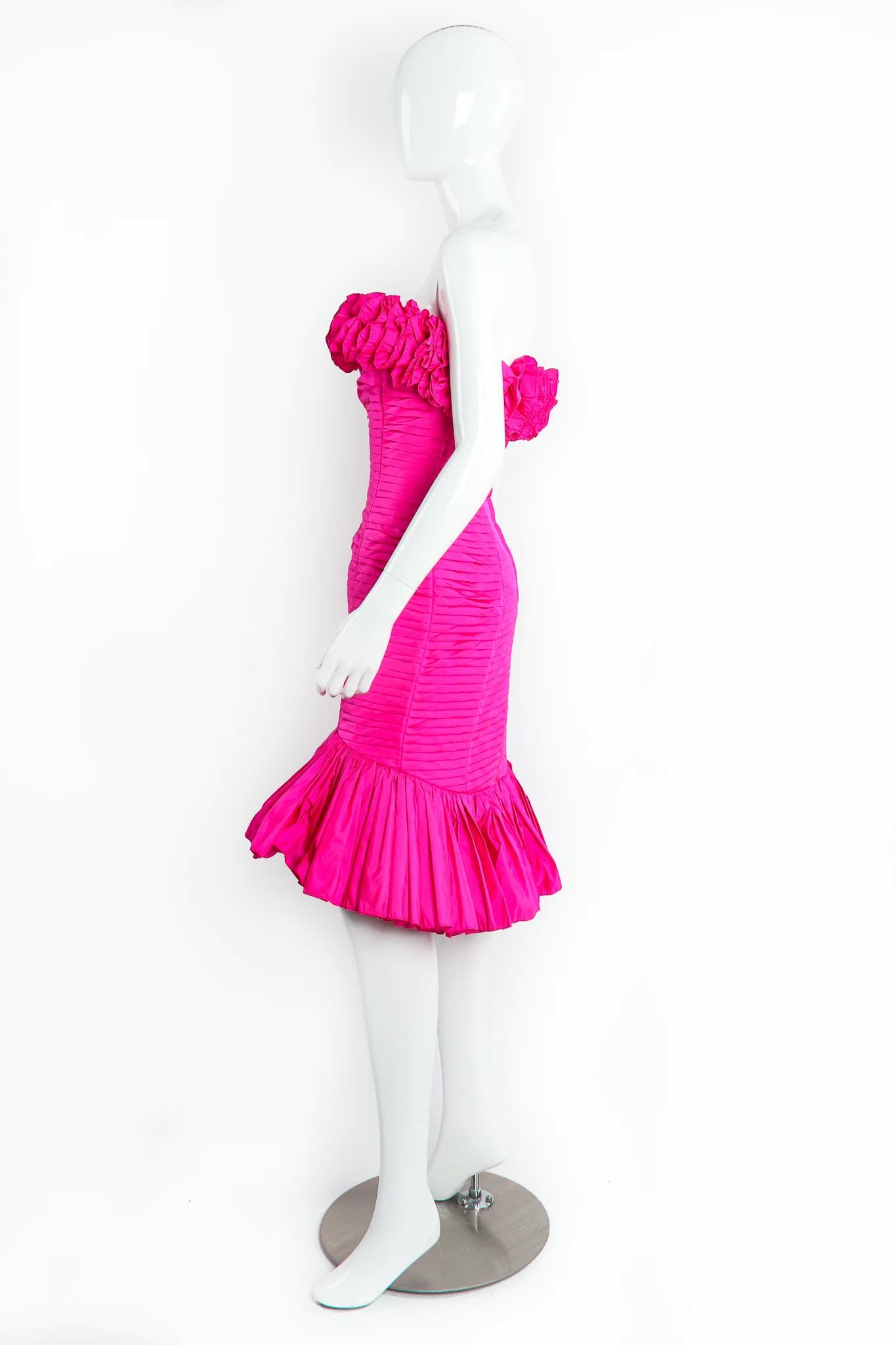 Ruffle Pleated Strapless Cocktail Dress - Image 5