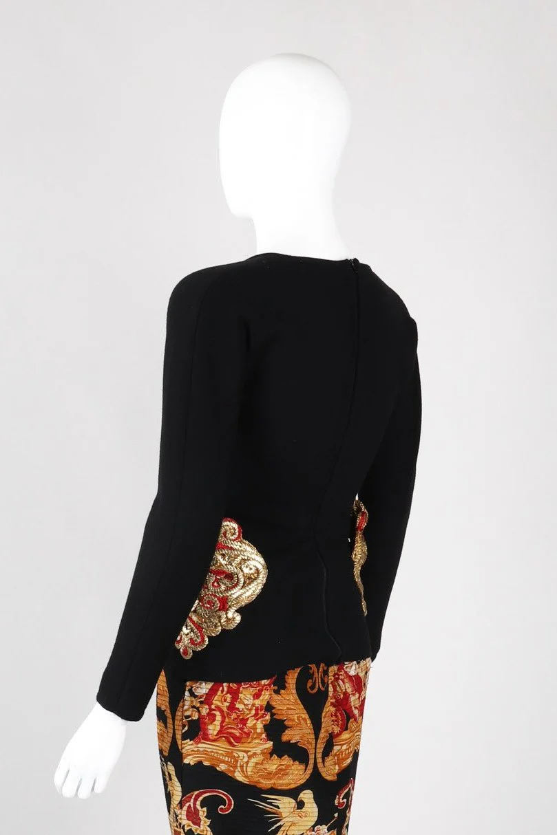 Scoopneck Hip Bustle Top - Image 7
