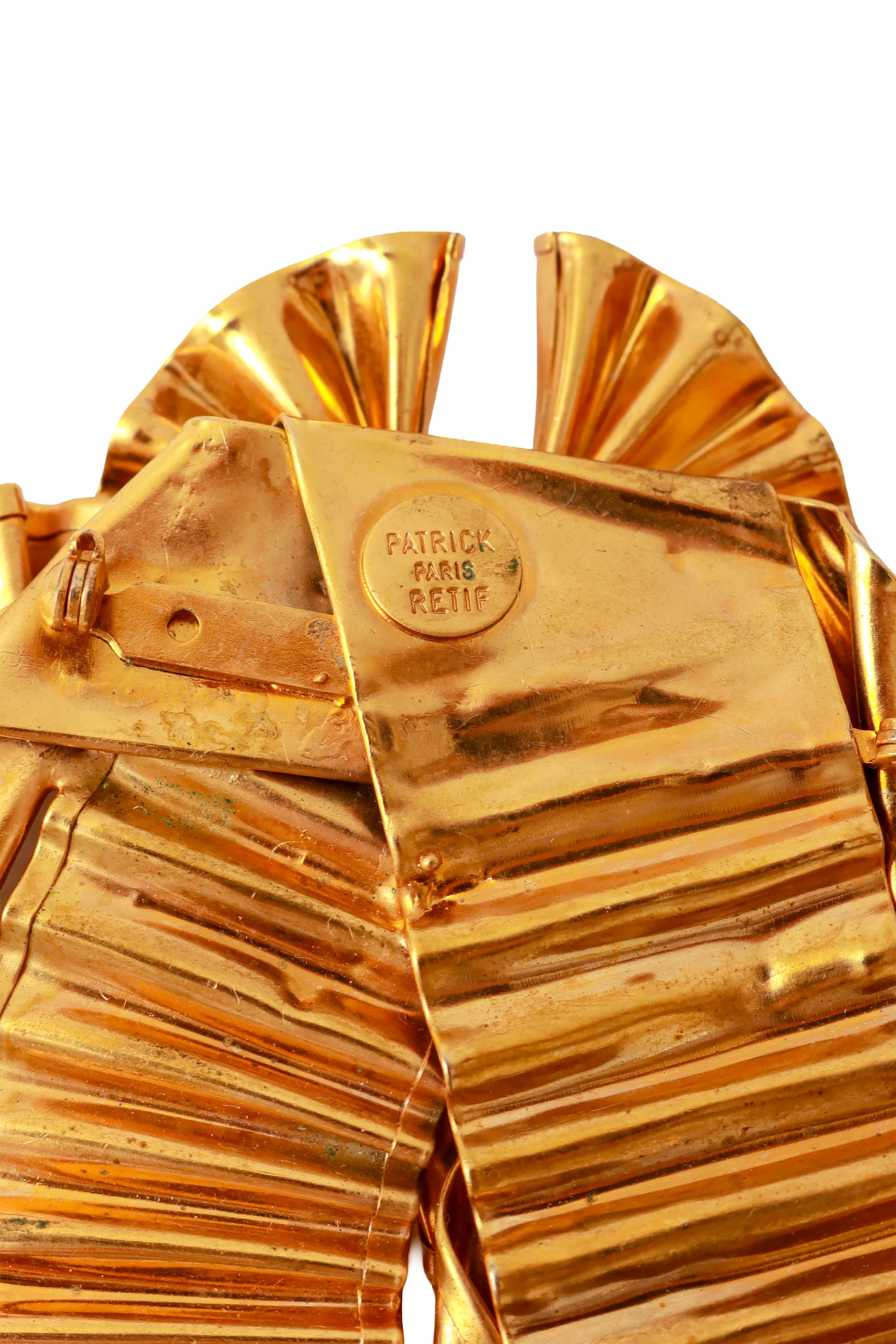 Sculptural Wrinkle Bow Brooch - Image 3