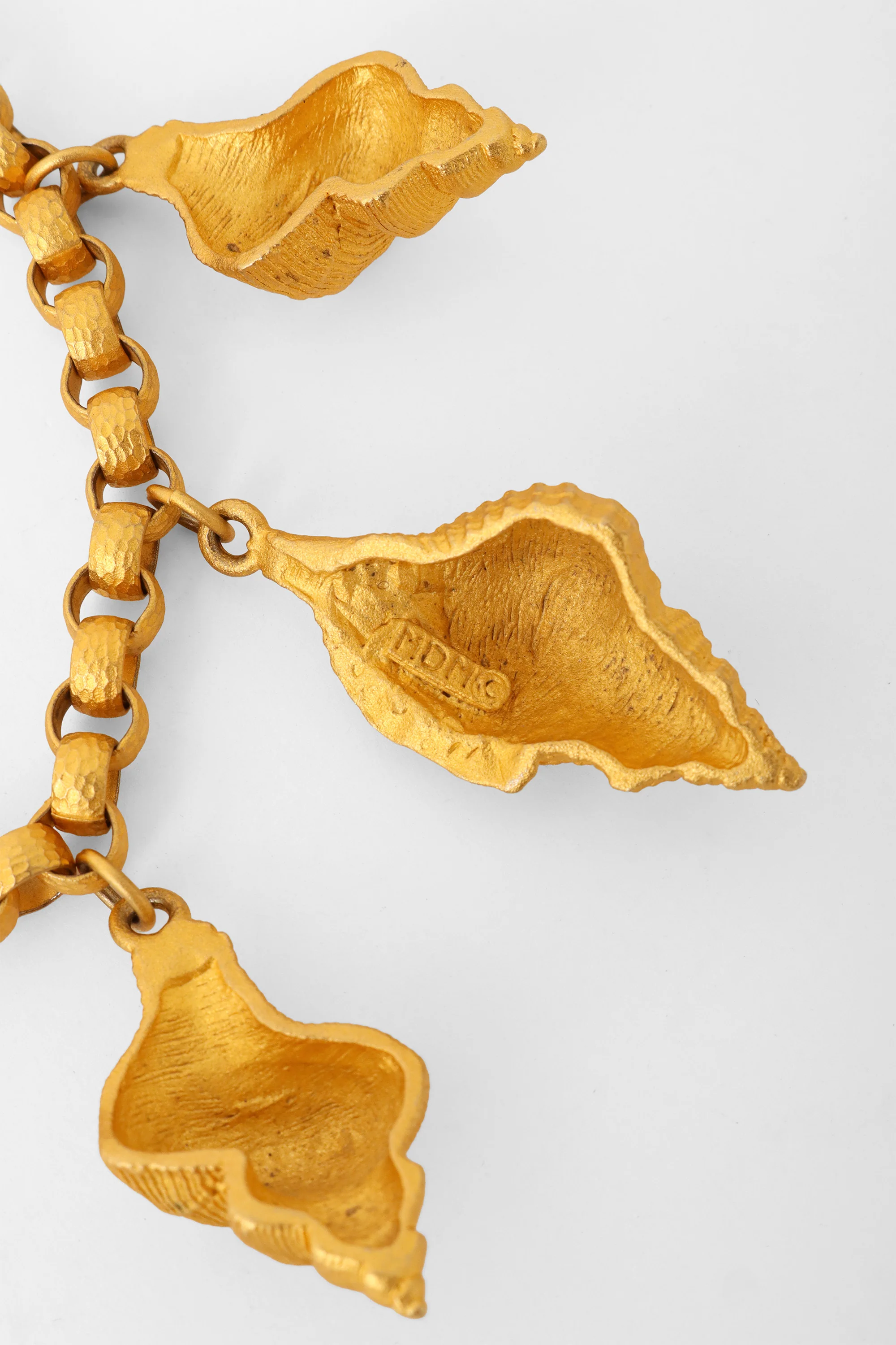 Seashell Charm Collar Necklace - Image 6