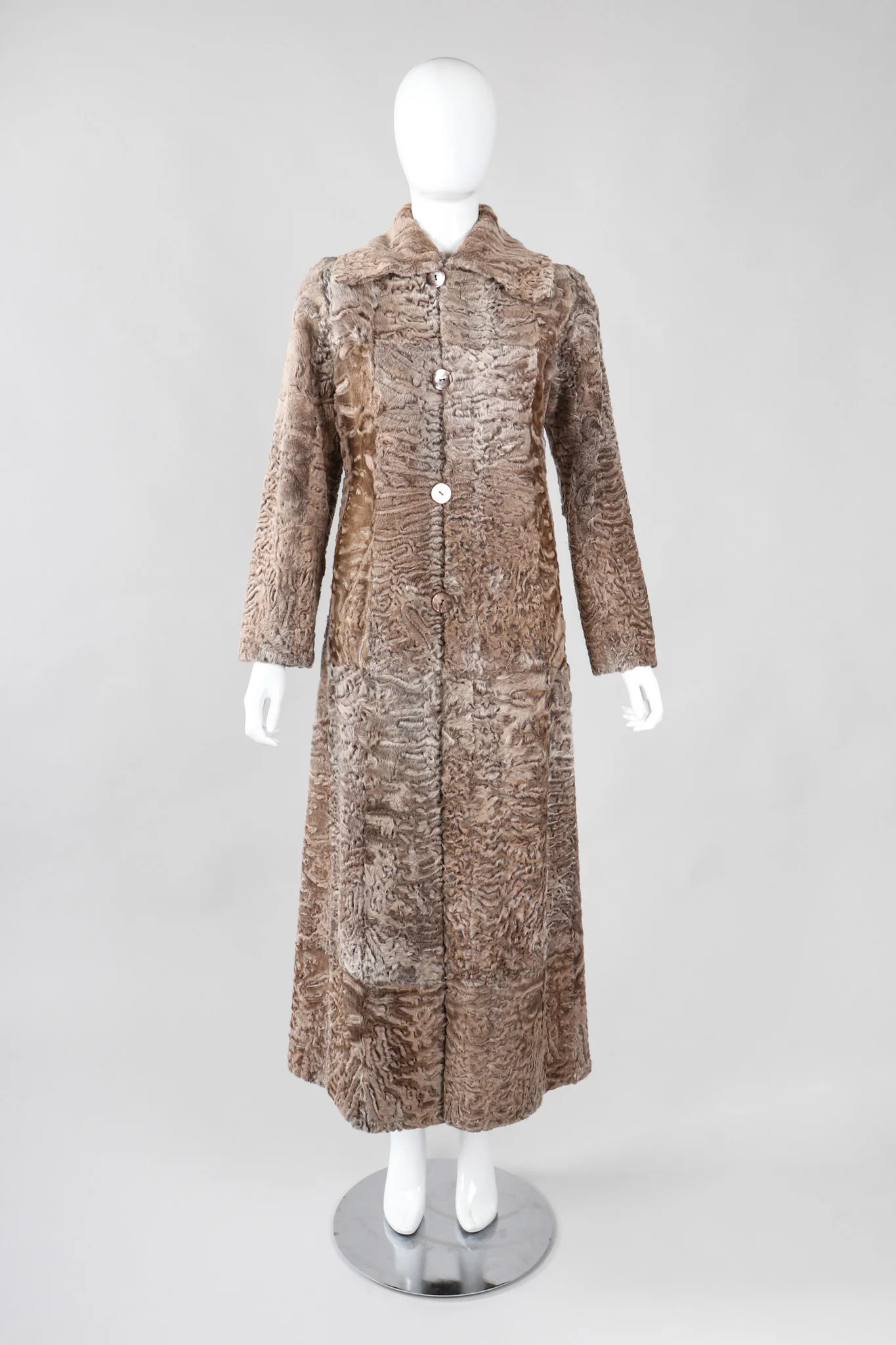 Reversible Shearling Lamb Coat - Image 4