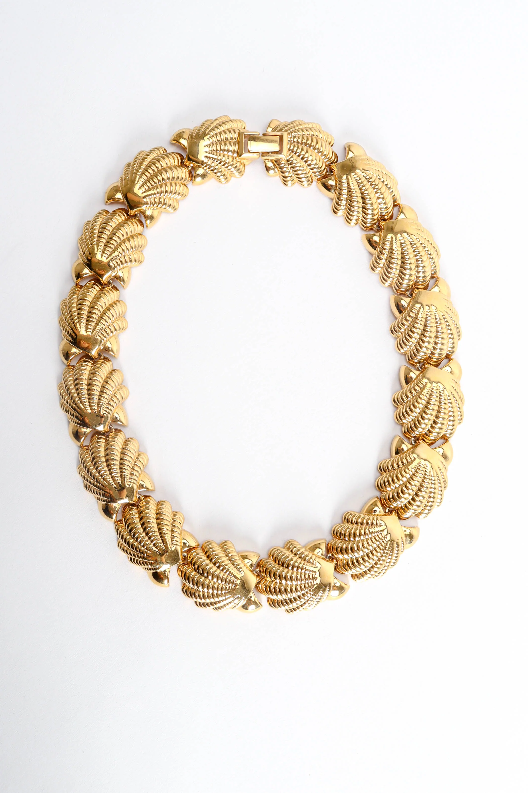 Shell Collar Choker Necklace - Image 3