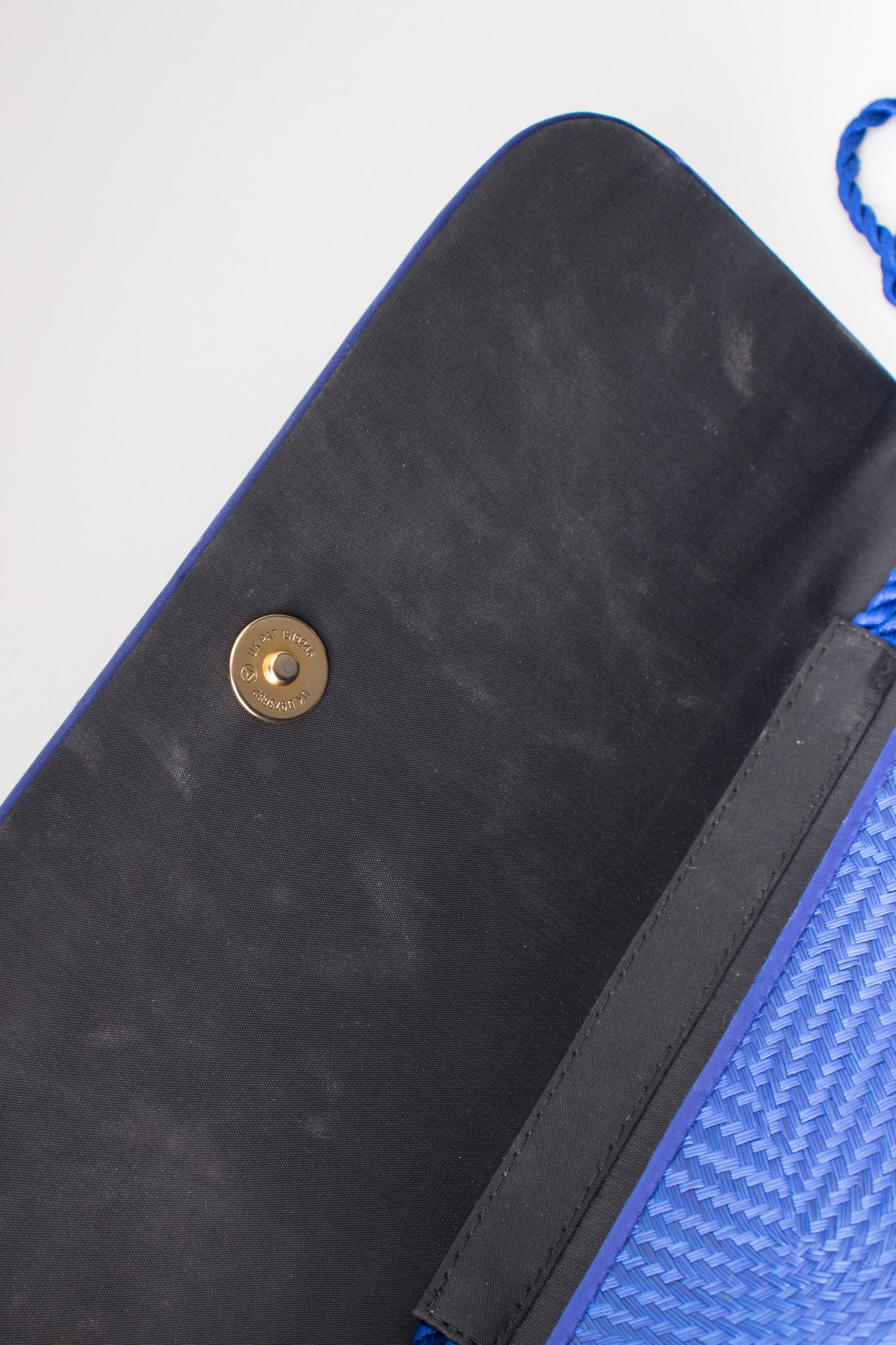 Shell Straw Envelope Clutch - Image 19