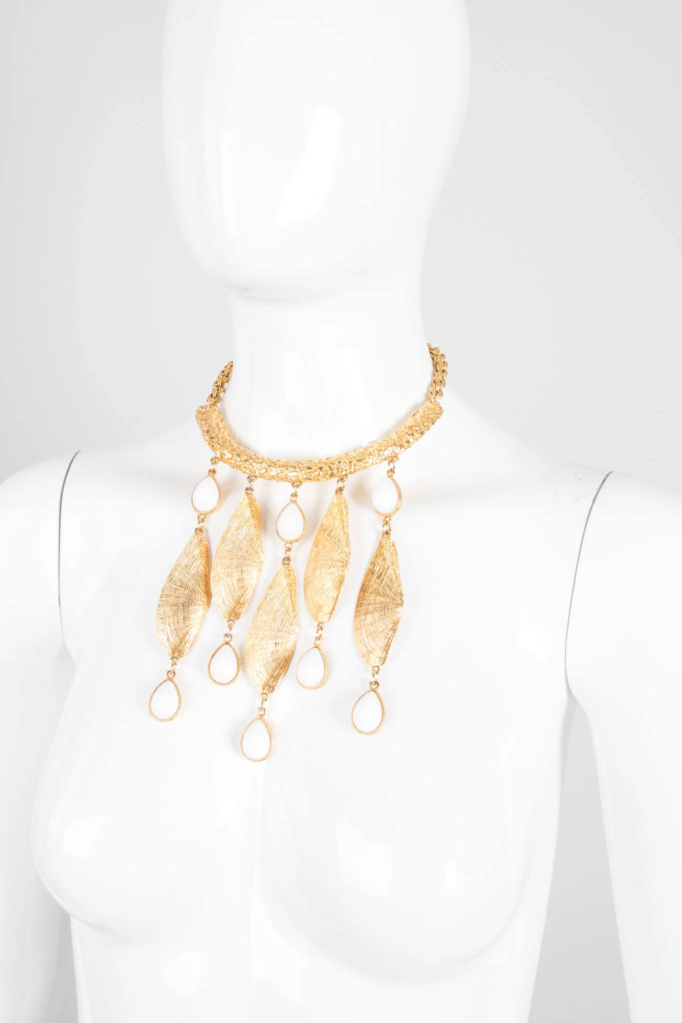 Shell Waterfall Collar Necklace - Image 2