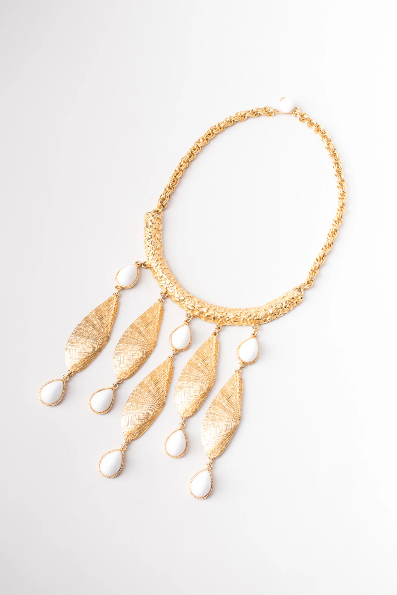 Shell Waterfall Collar Necklace - Image 3
