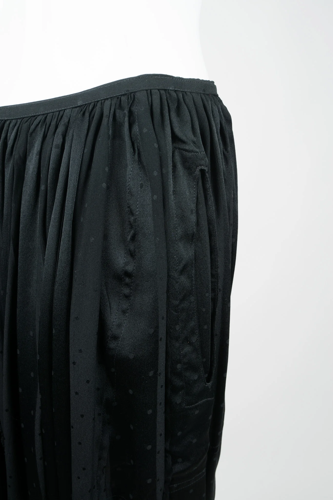 Silk Cropped Harem Pant - Image 8