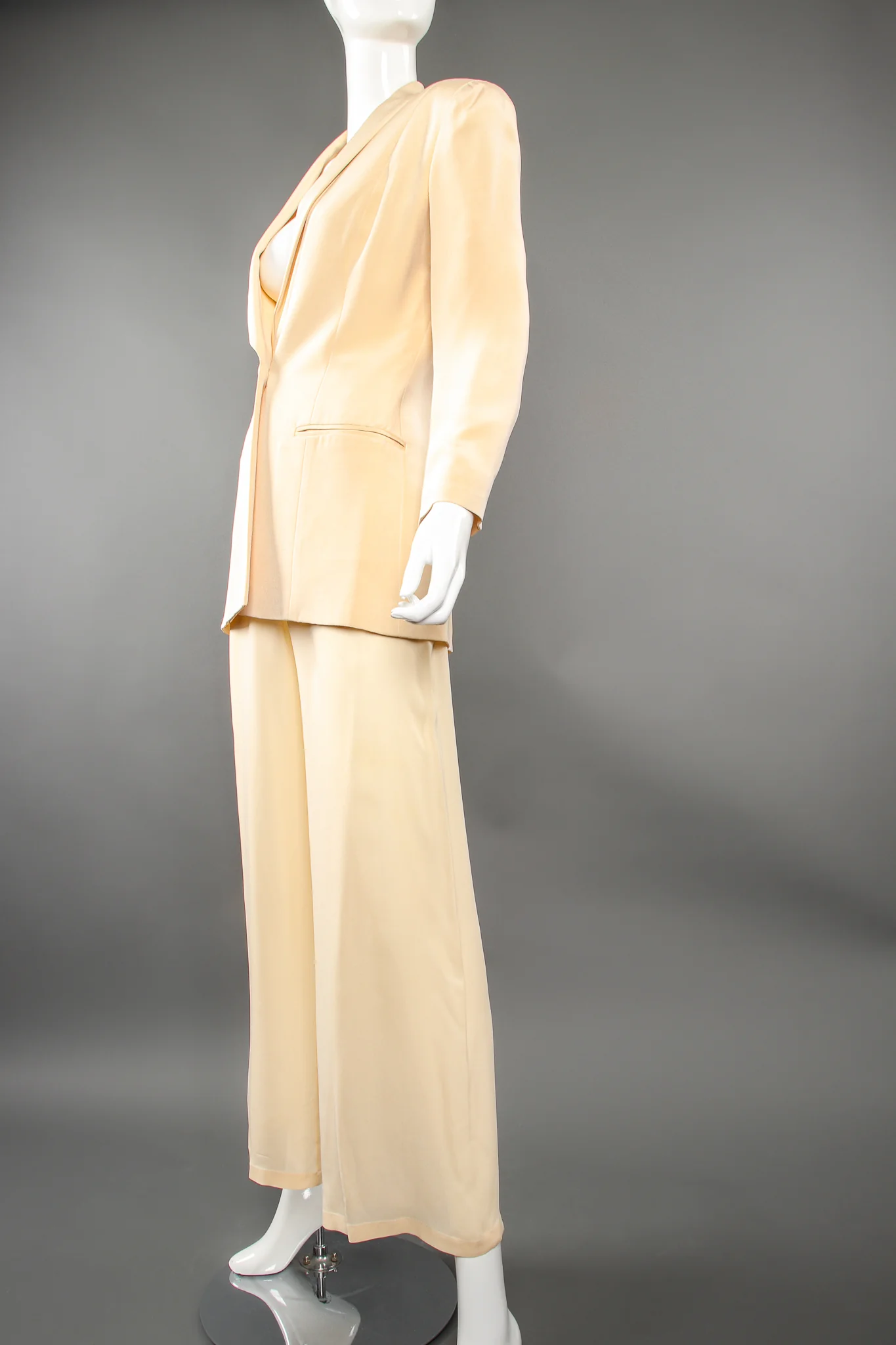 Silk Jacket & Chiffon Pant Suit Set - Image 3