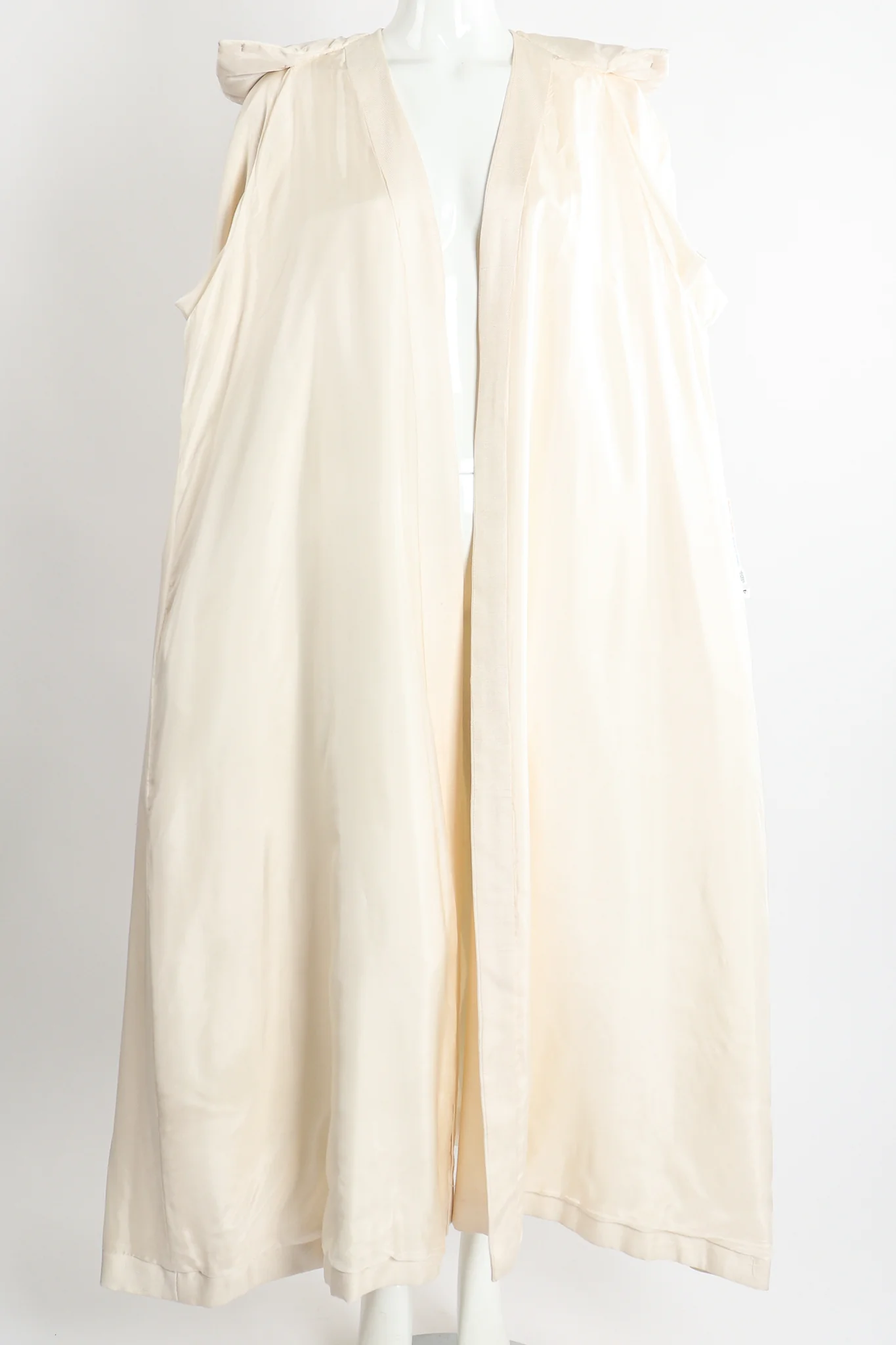 Silk Opera Coat - Image 11