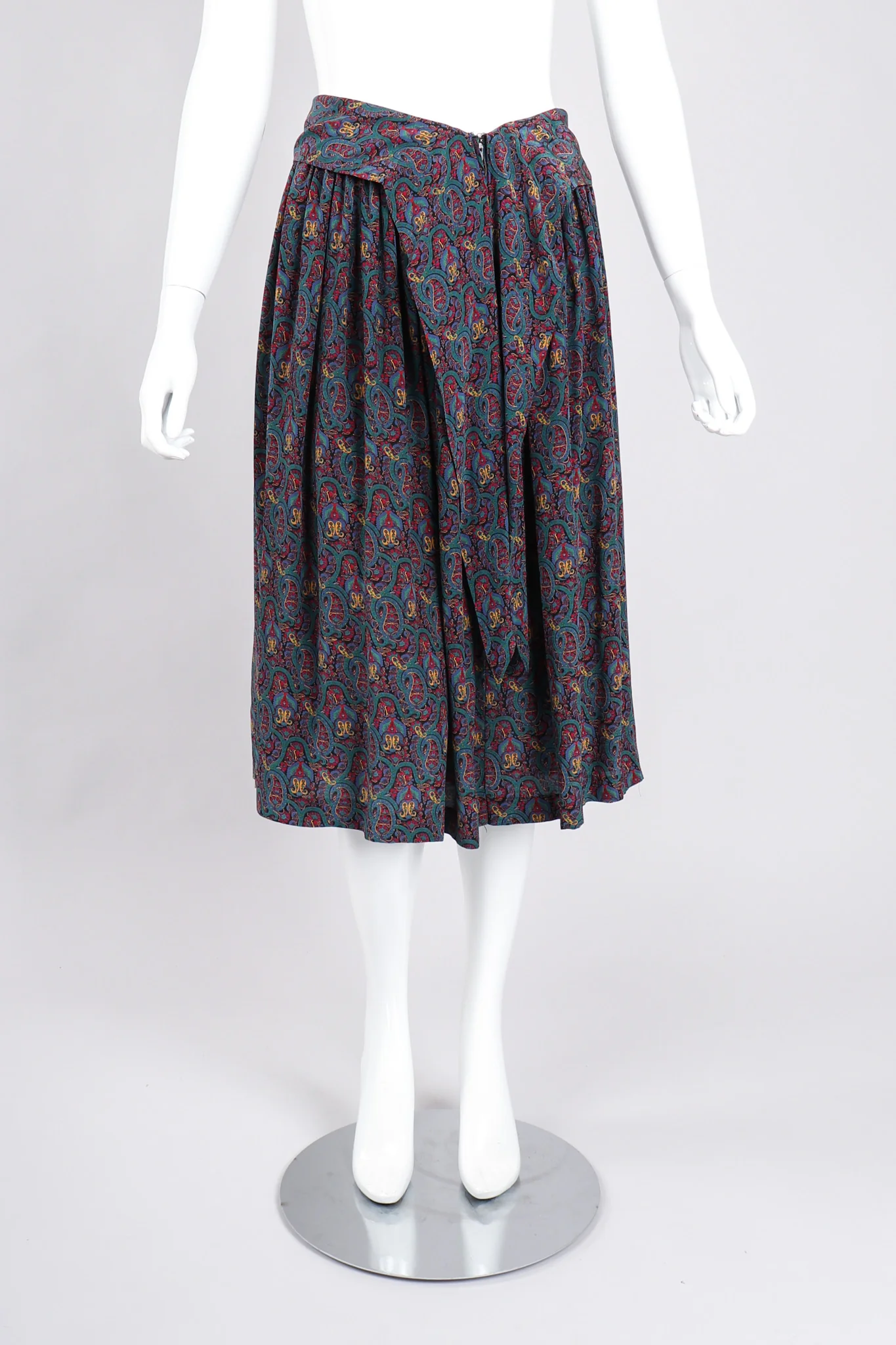 Silk Paisley Print Blouse & Skirt Set - Image 21