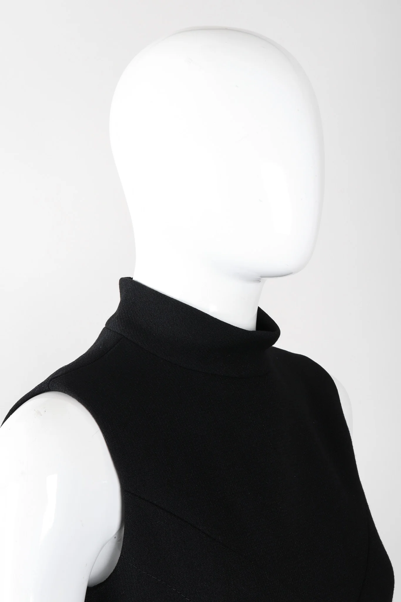 Sleeveless Carwash Dress - Image 8