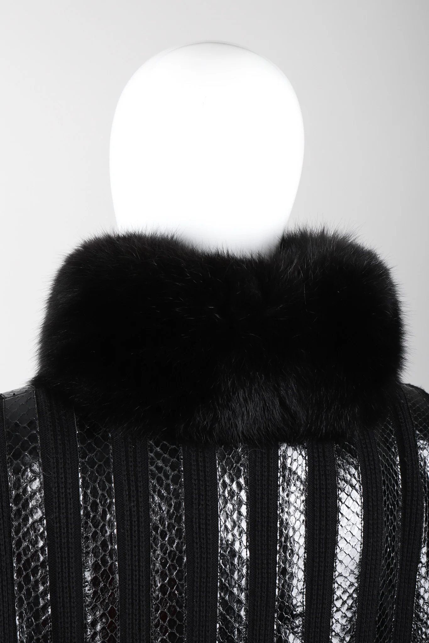 Snakeskin Knit Fur Coat - Image 12