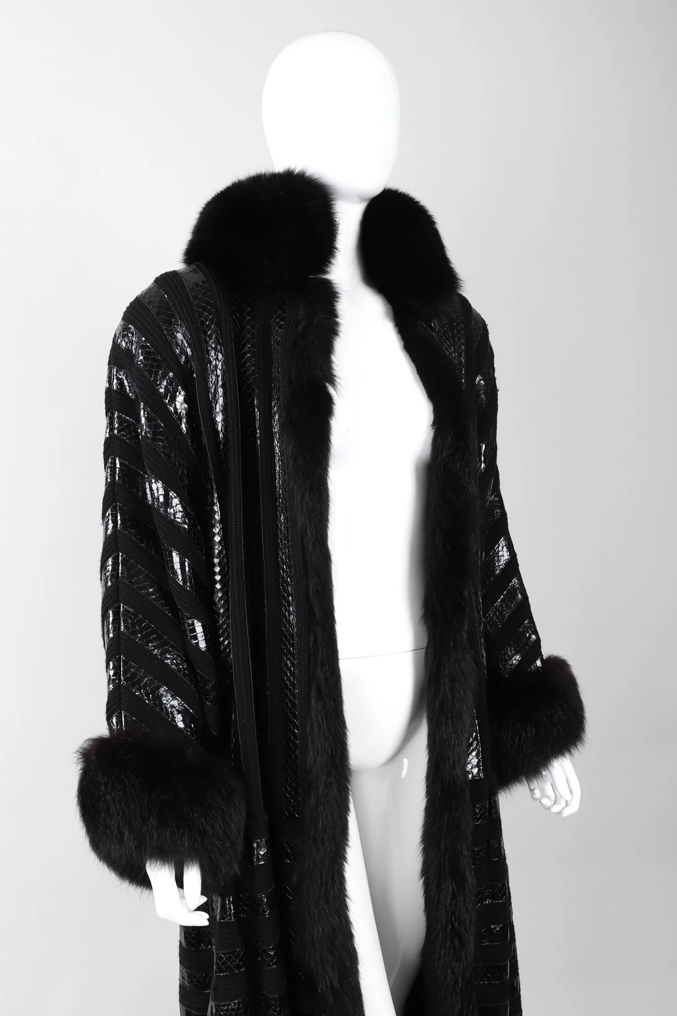 Snakeskin Knit Fur Coat - Image 13