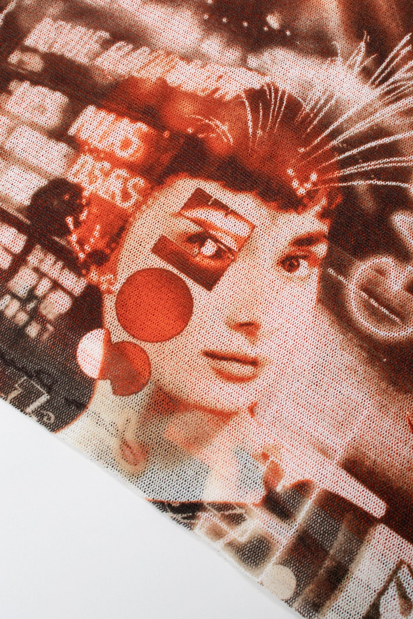 Soleil Cinema Mesh Top - Image 18