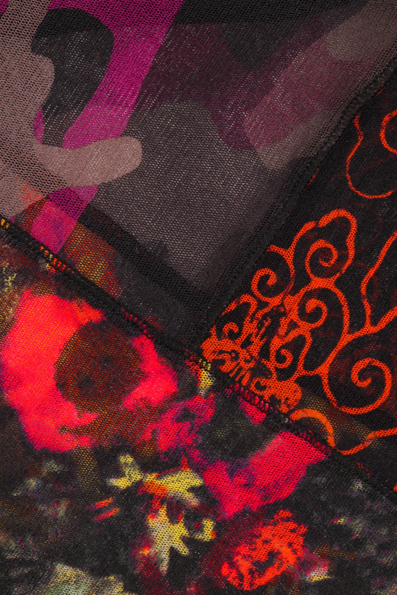 Soleil Mesh Patch Art Top - Image 8