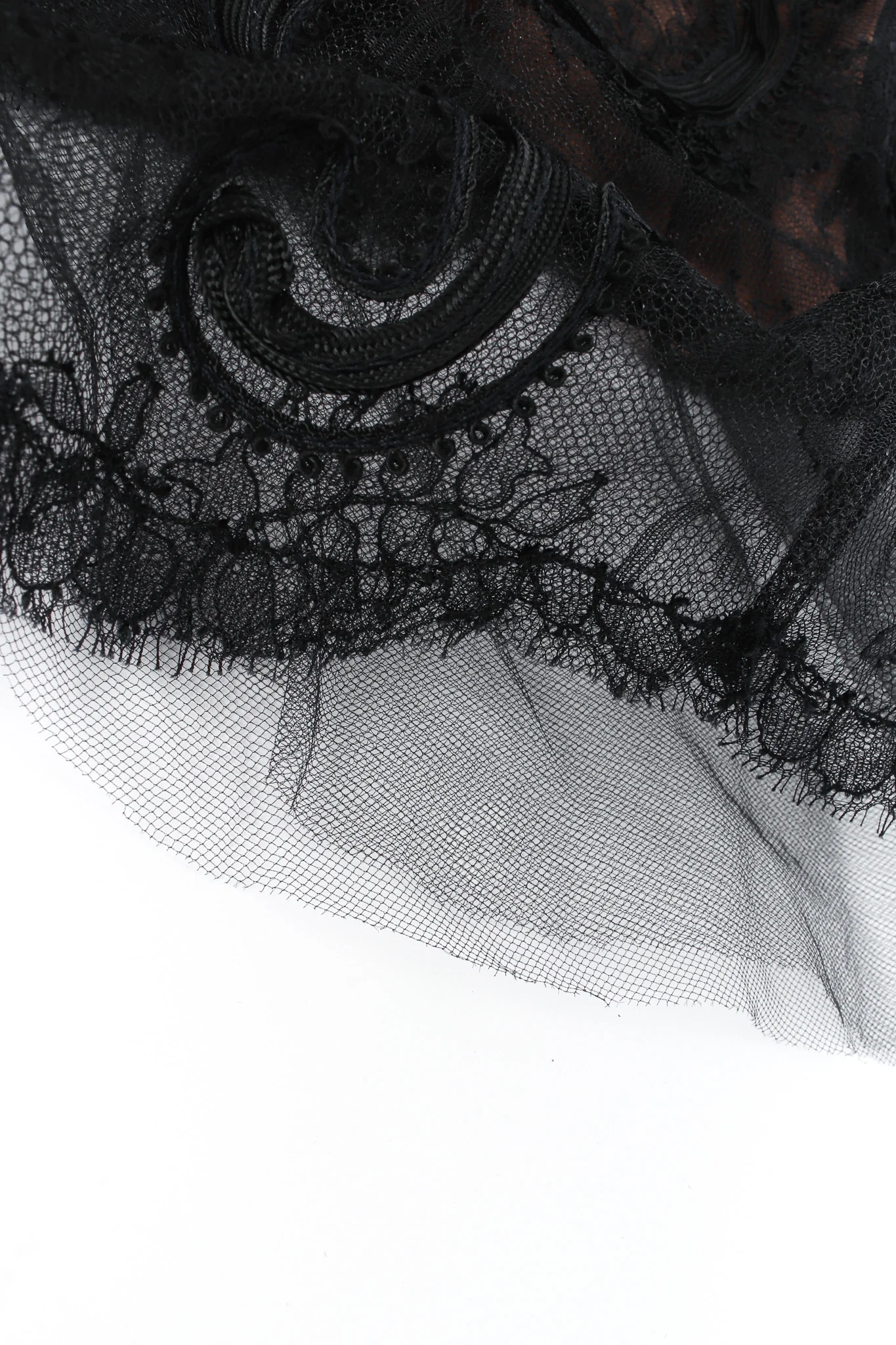 Soutache Chantilly Lace Ruffle Dress - Image 9