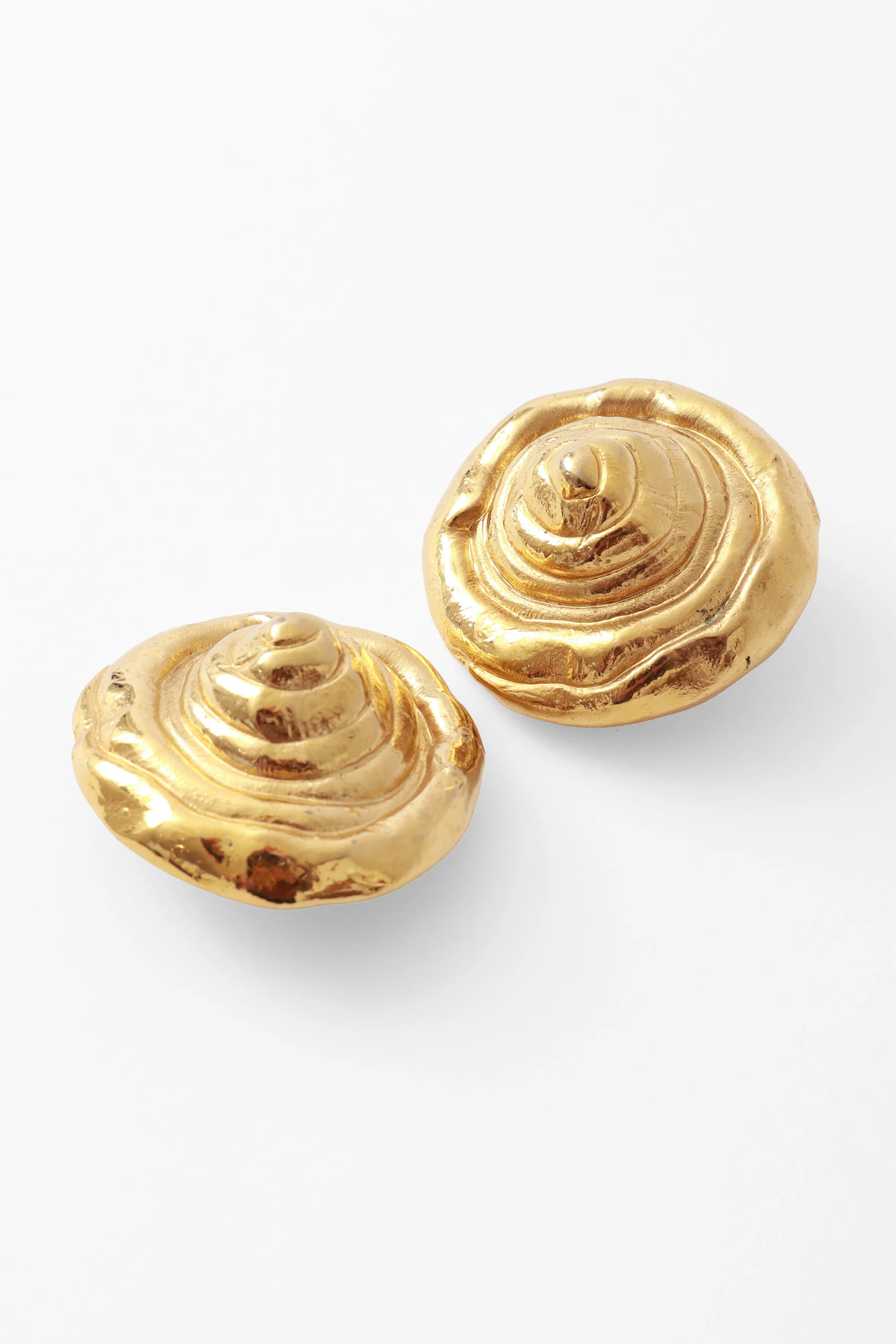 Spiral Shell Button Earrings - Image 3