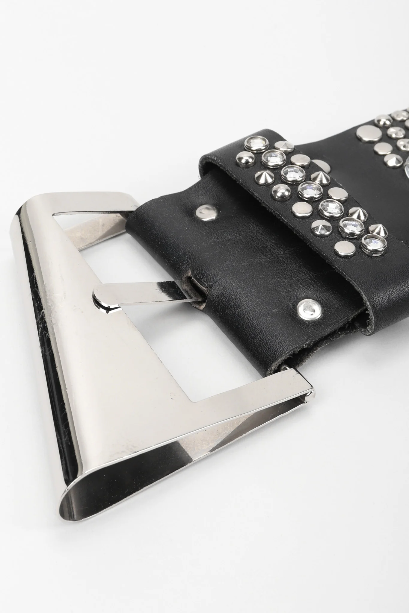 Studded Disc Bling Belt - Image 8