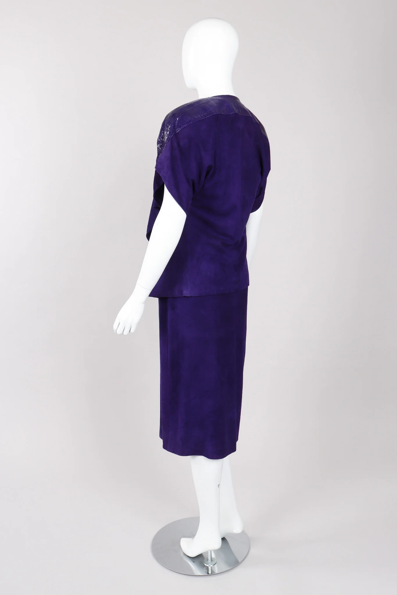 Suede Top Skirt & Jacket Set - Image 6