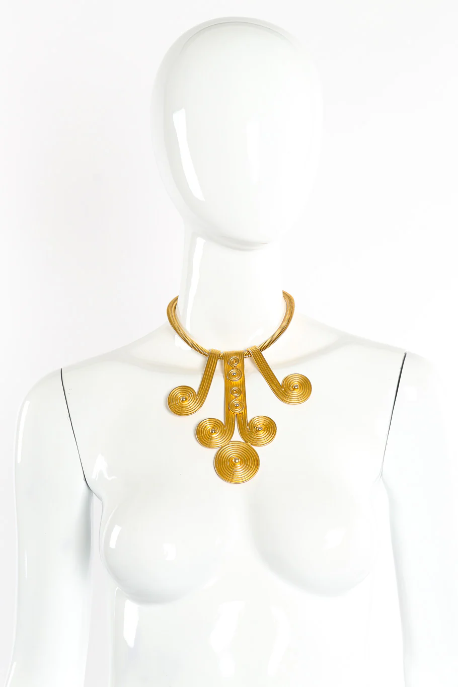 Swirl Motif Pendant Necklace - Image 3