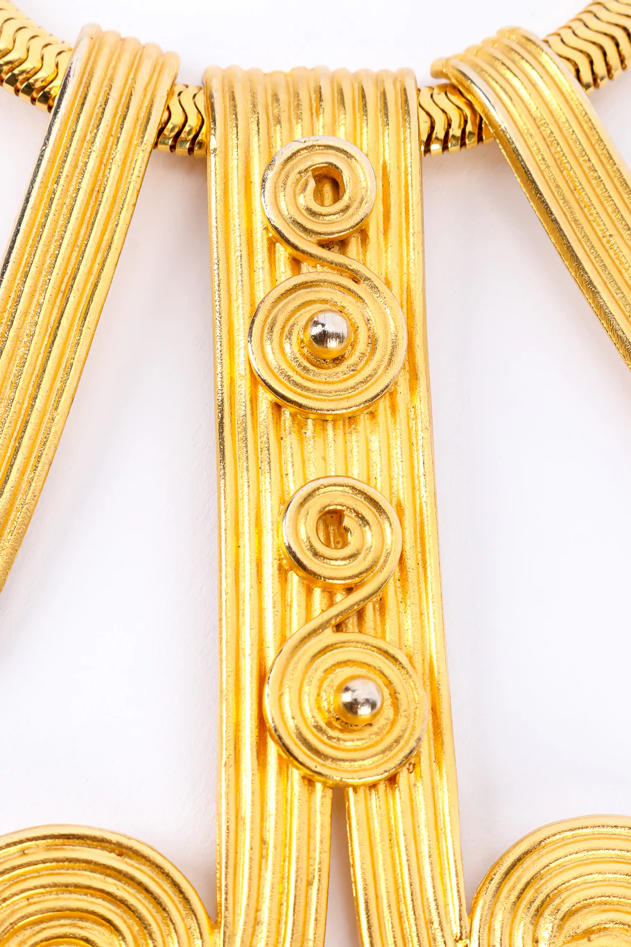 Swirl Motif Pendant Necklace - Image 5