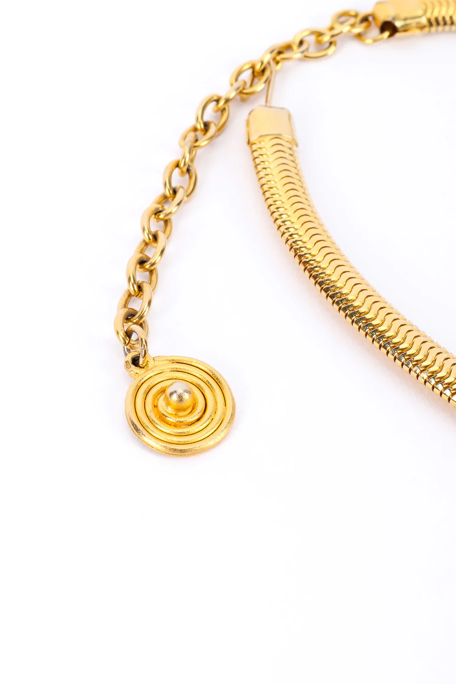 Swirl Motif Pendant Necklace - Image 9