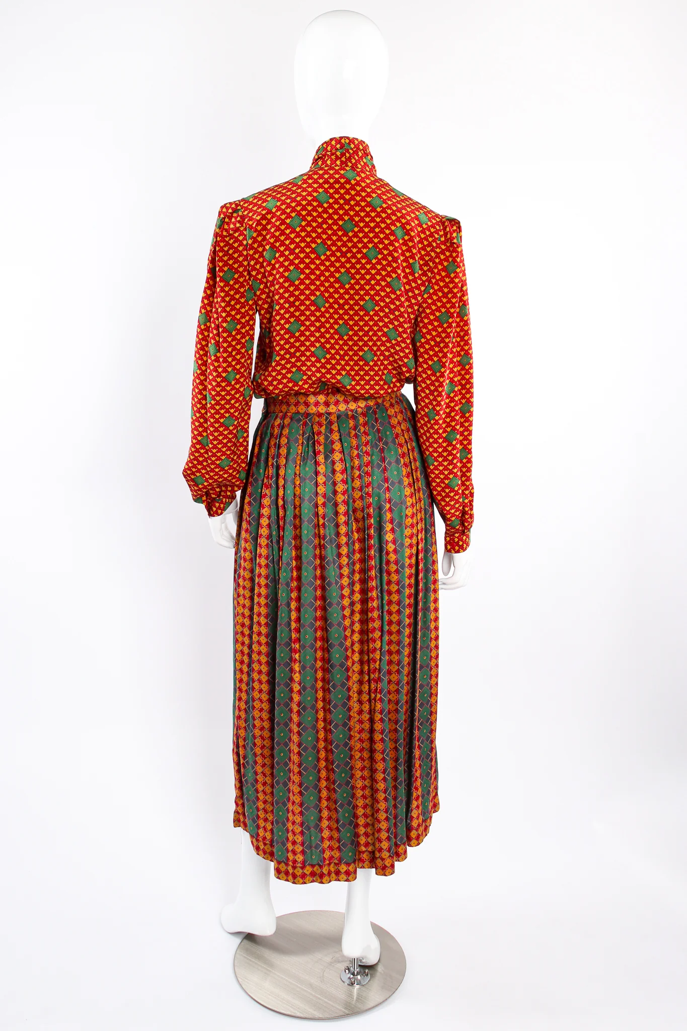 Tessellation Print Blouse & Skirt Set - Image 8