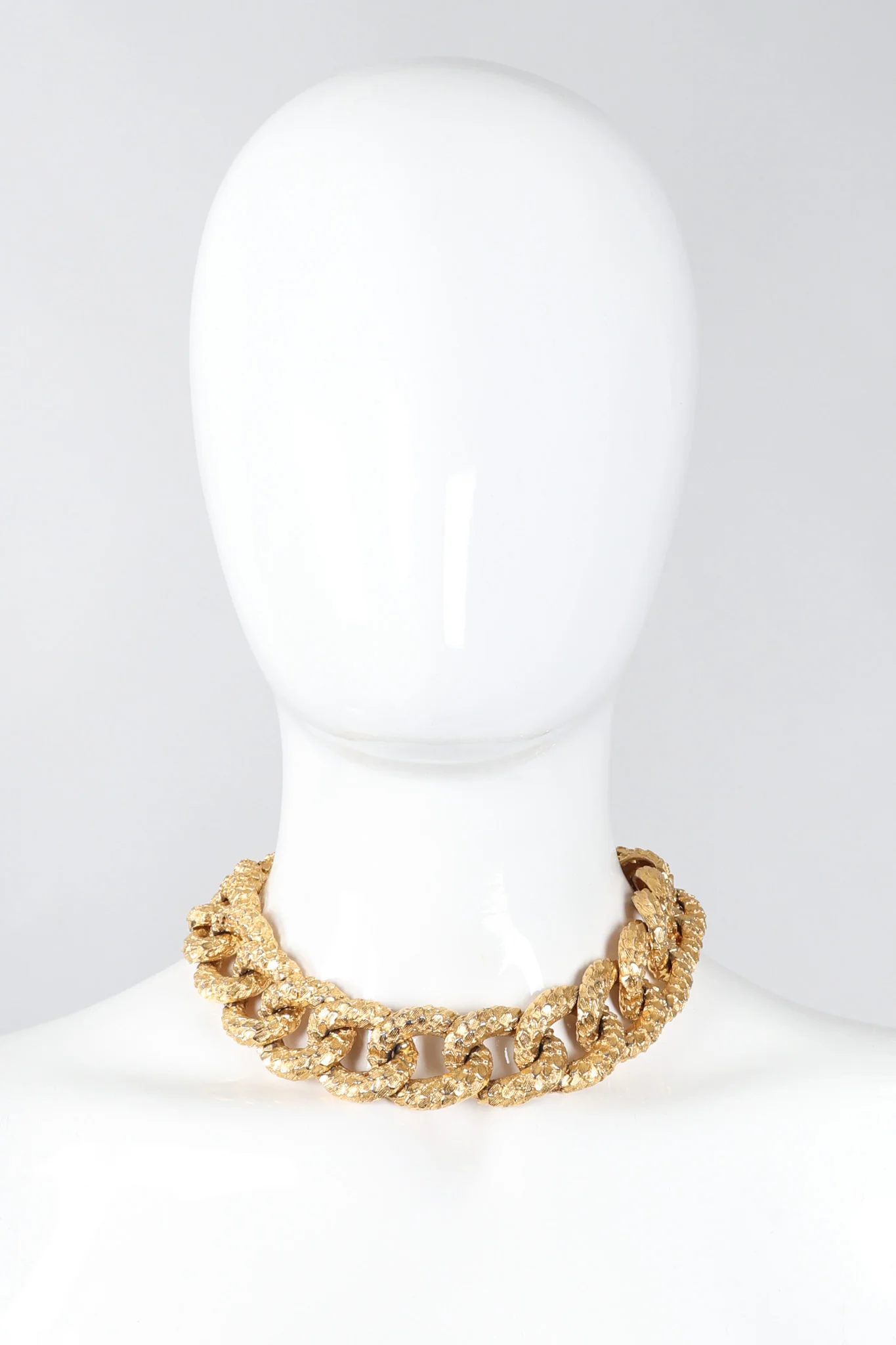 Textured Chain Collar Necklace - Image 13