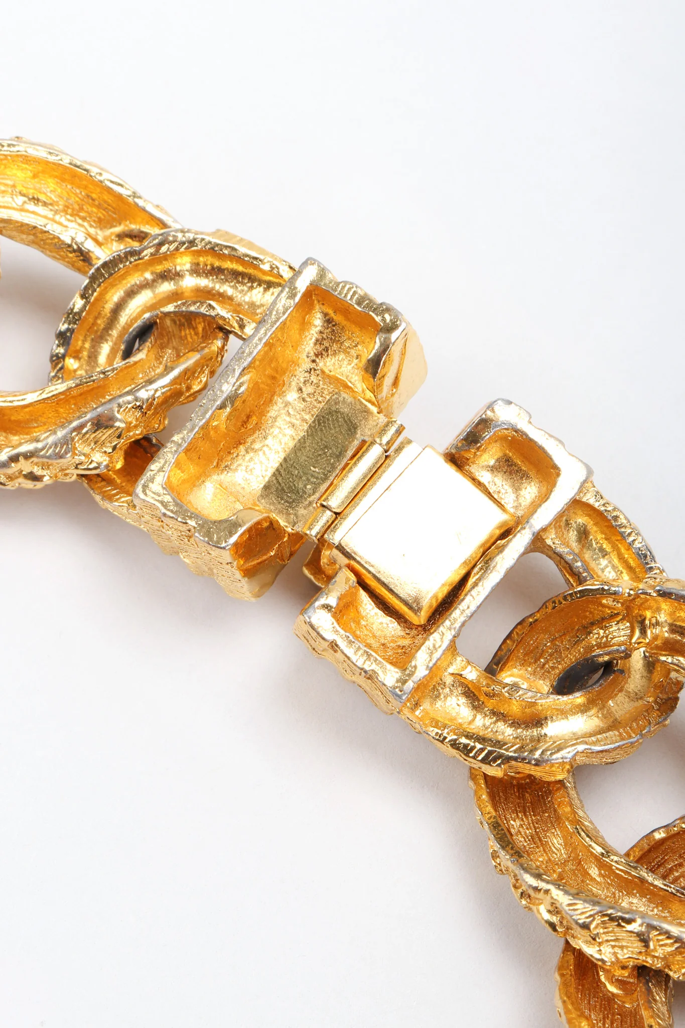 Textured Chain Collar Necklace - Image 8