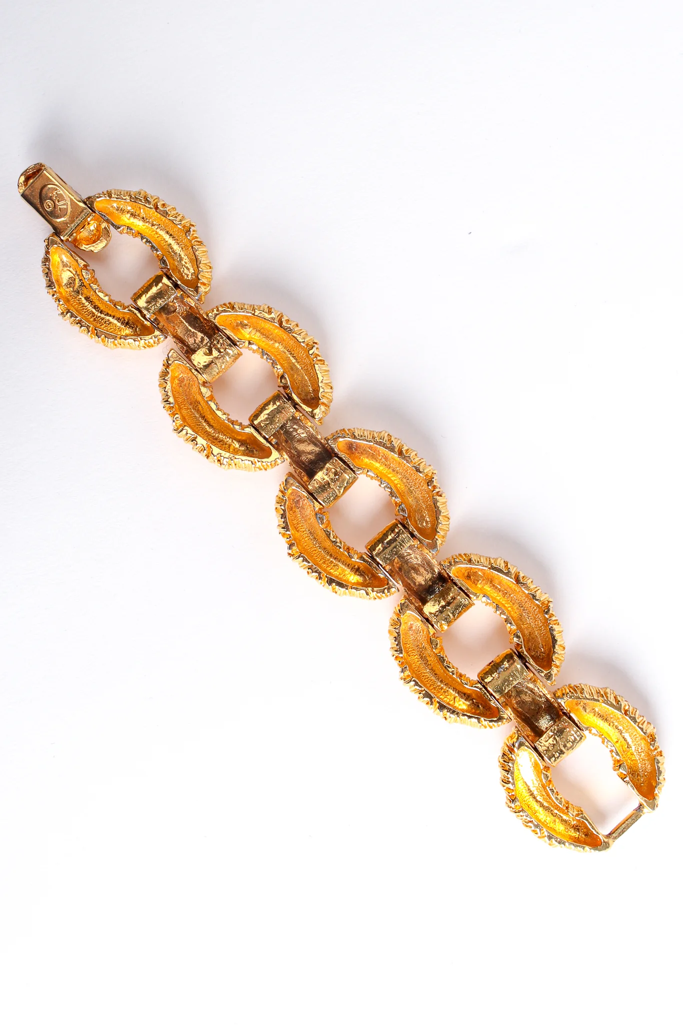 Textured Round Link Bracelet - Image 5